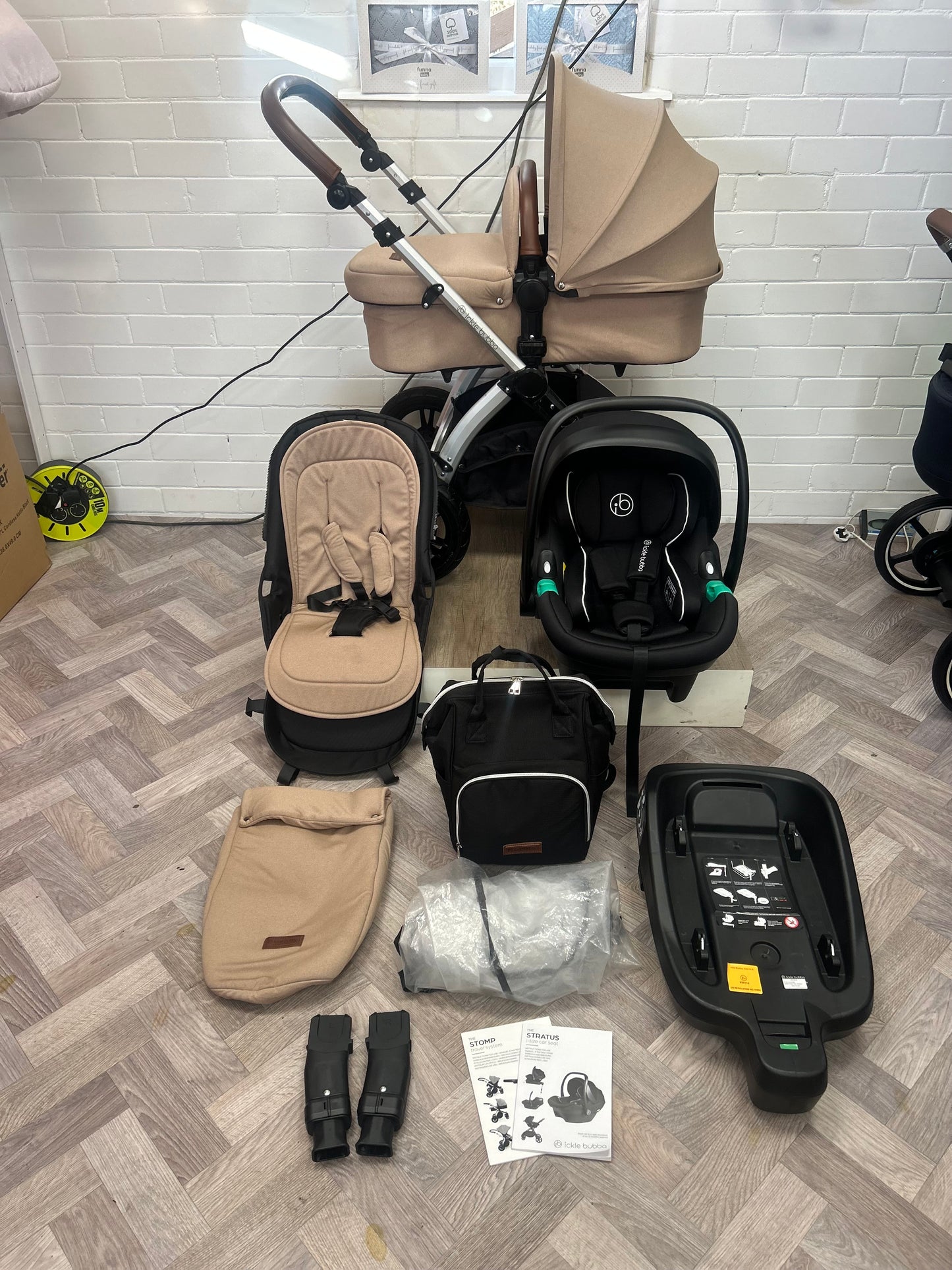 Ickle Bubba Stomp Luxe - Desert - 3 in 1 Travel System