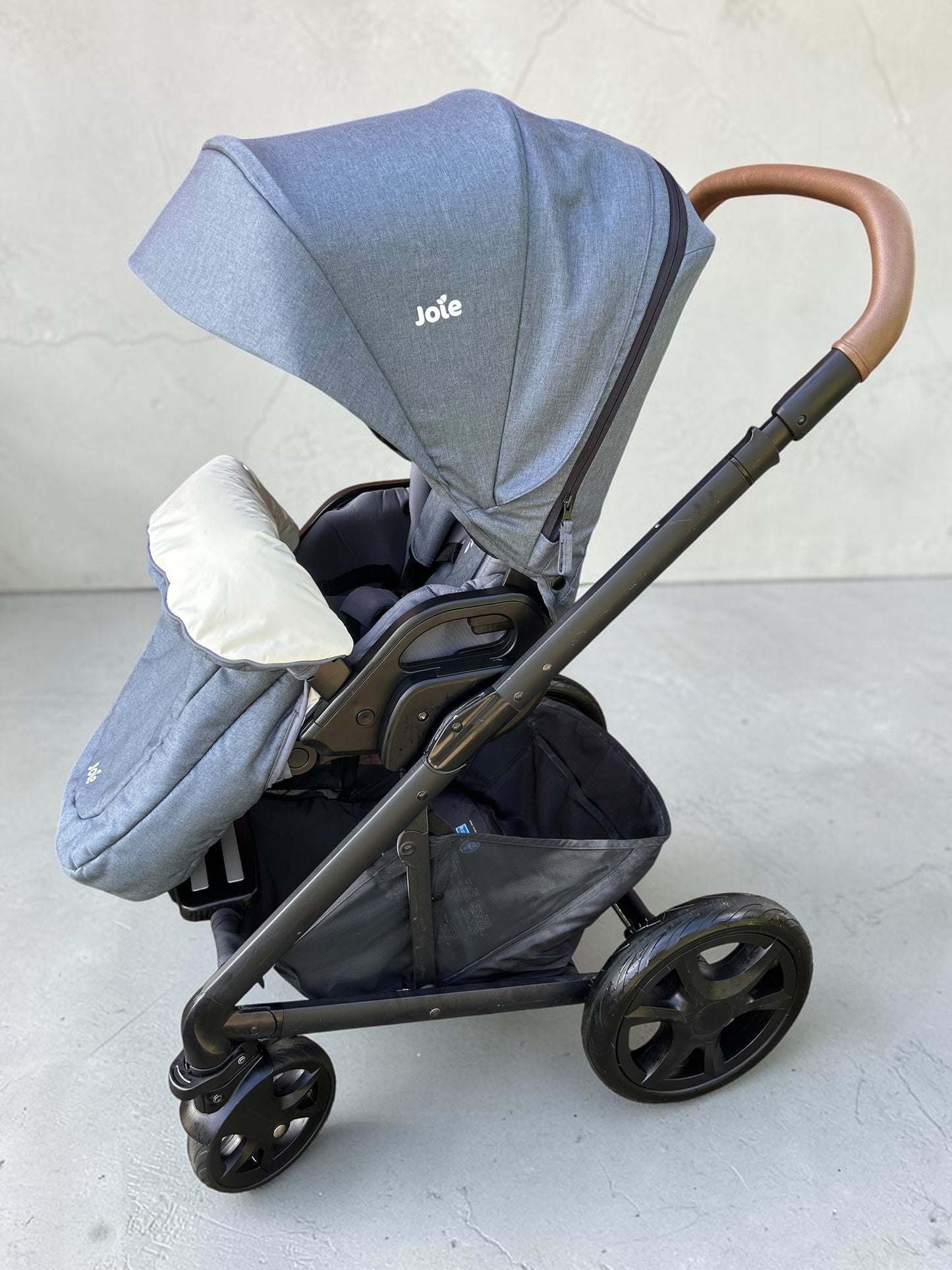 Joie Chrome DLX Trio 3-in-1 Travel System