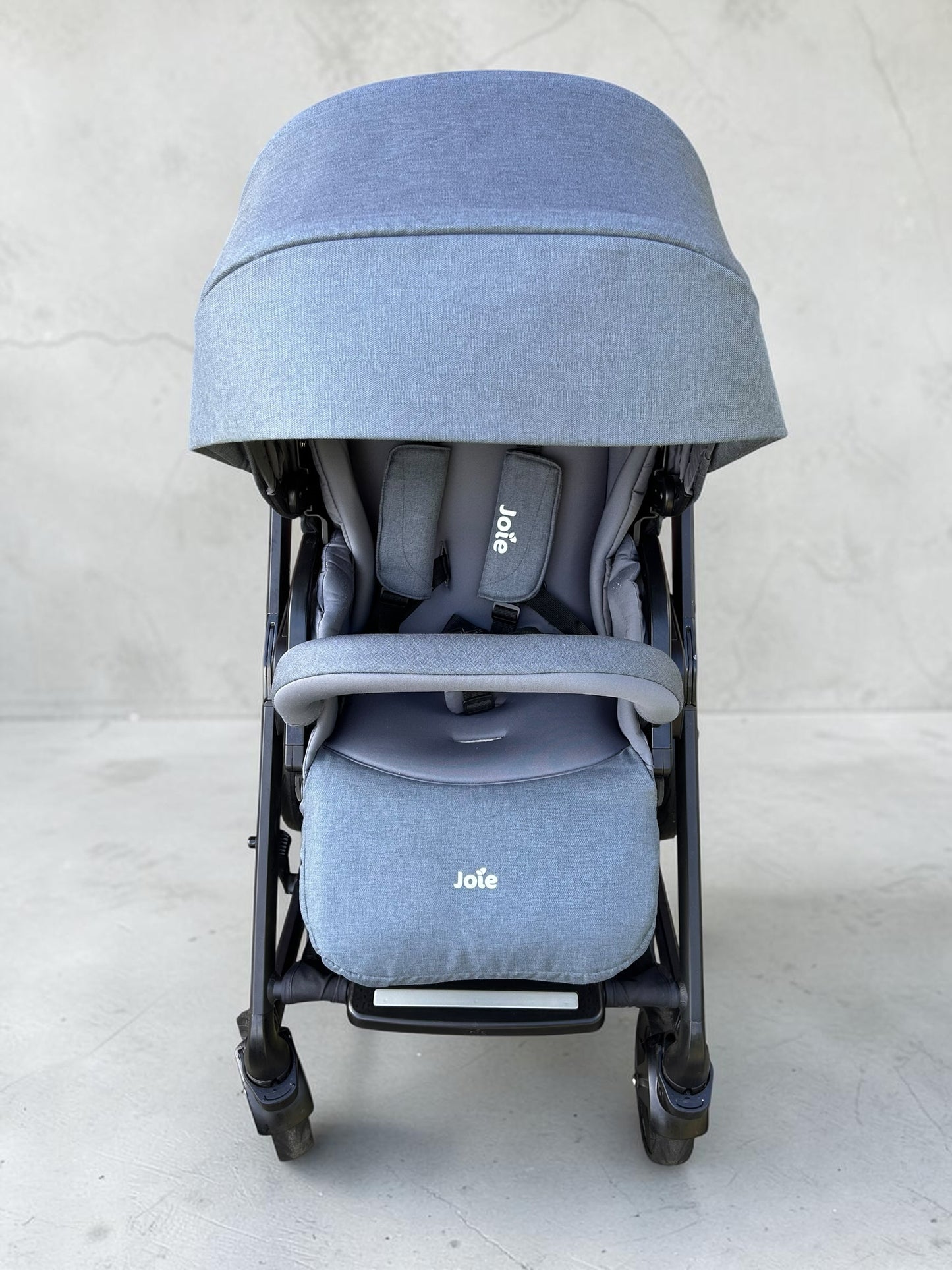 Joie Chrome DLX Trio 3-in-1 Travel System