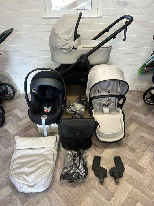 Mamas & Papas Ocarro - 3 in 1 Travel System - Sandstone