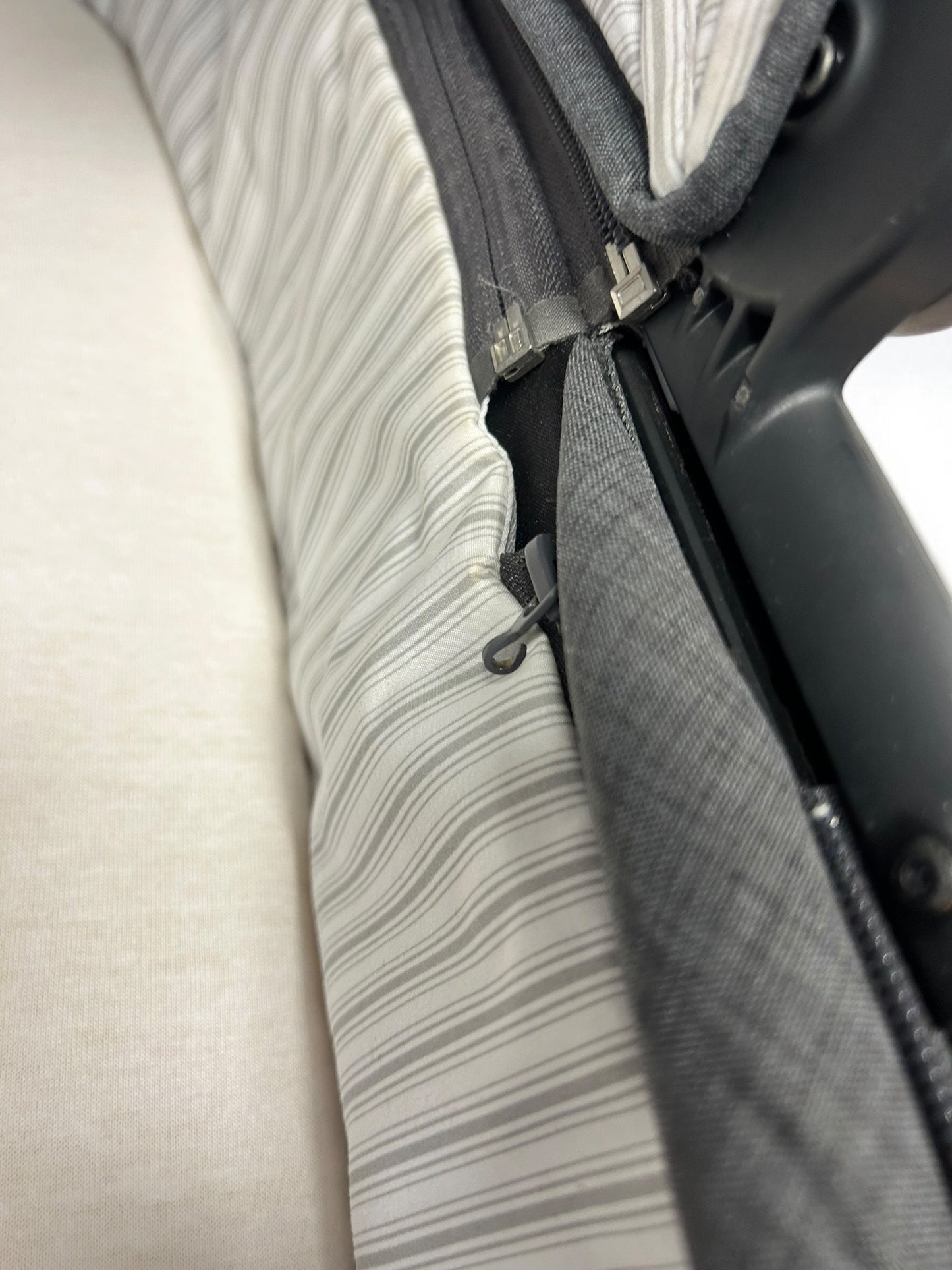 Egg Special Edition Carrycot in Quantum Grey