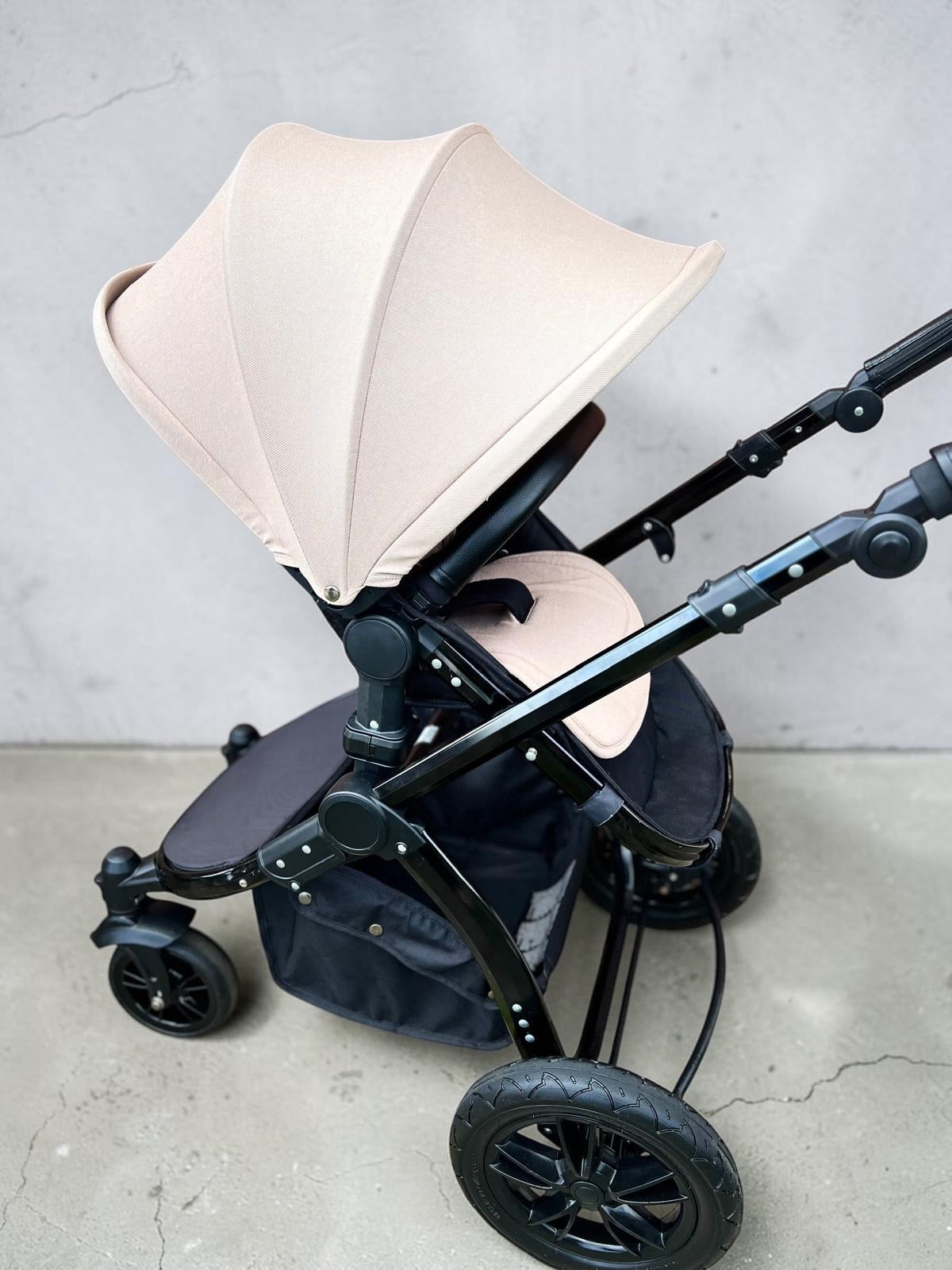 Ickle Bubba Stomp Luxe Travel System + Isofix Base - Desert / Black