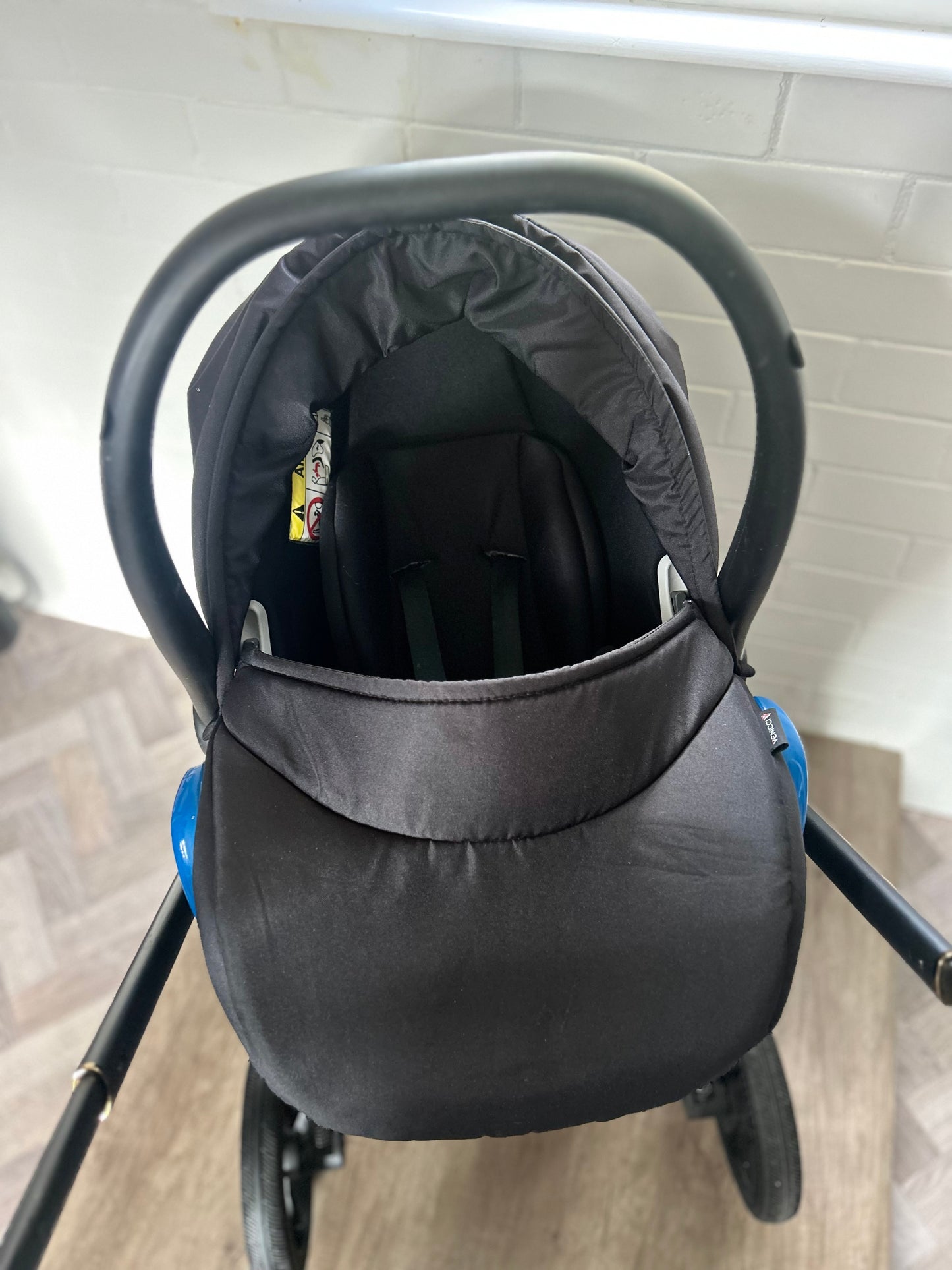 Venicci Claro 3 in 1 Travel System – Caramel