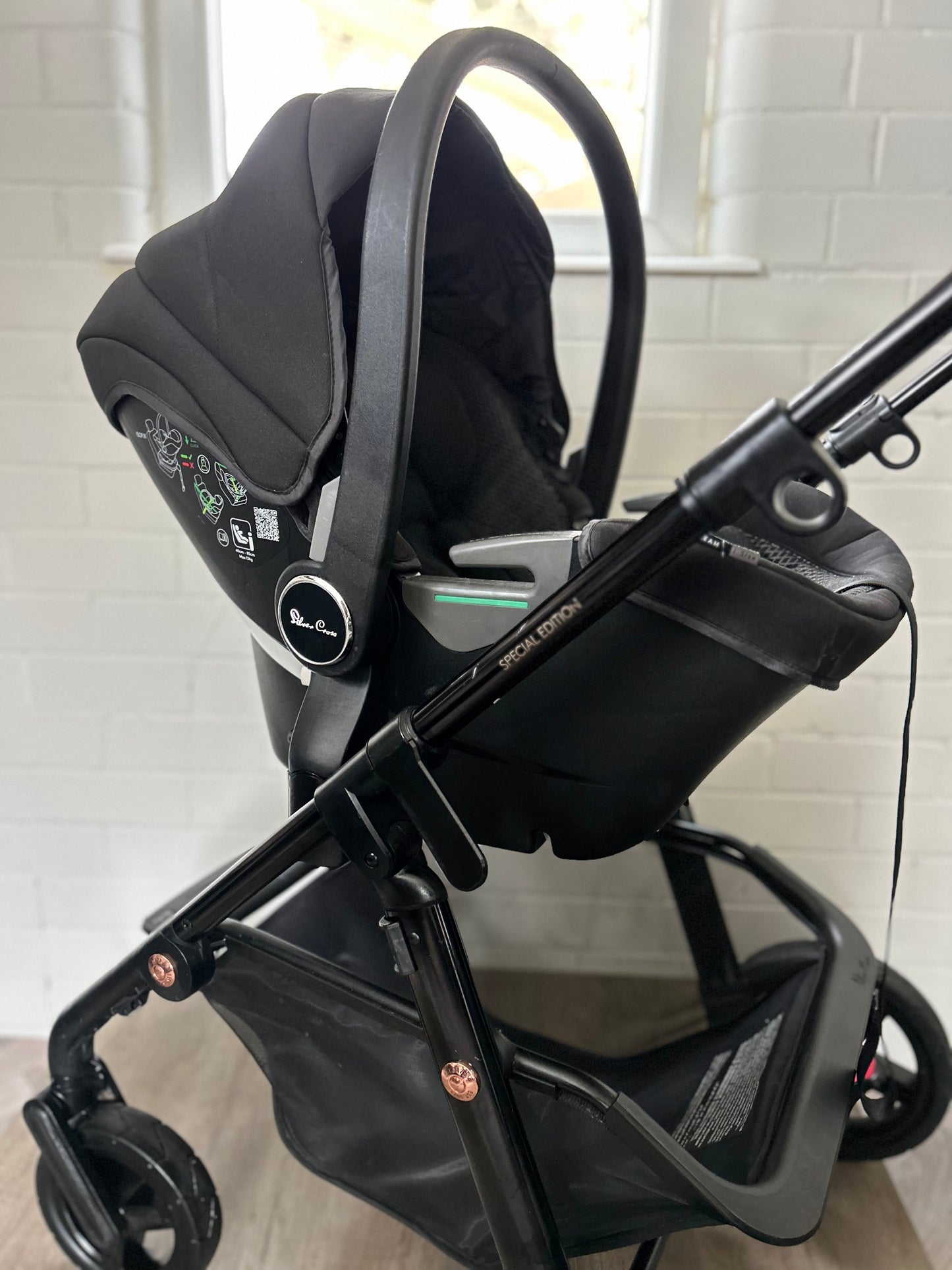 Silver Cross Pioneer - Special Edition - Eclipse