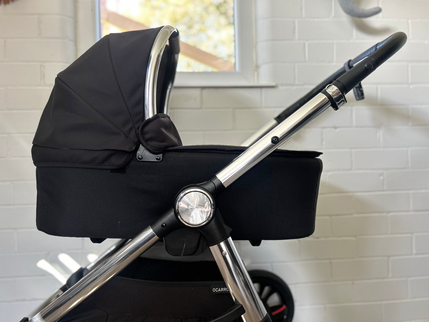 Mamas & Papas Ocarro Black / Chrome 3 in 1 Travel System
