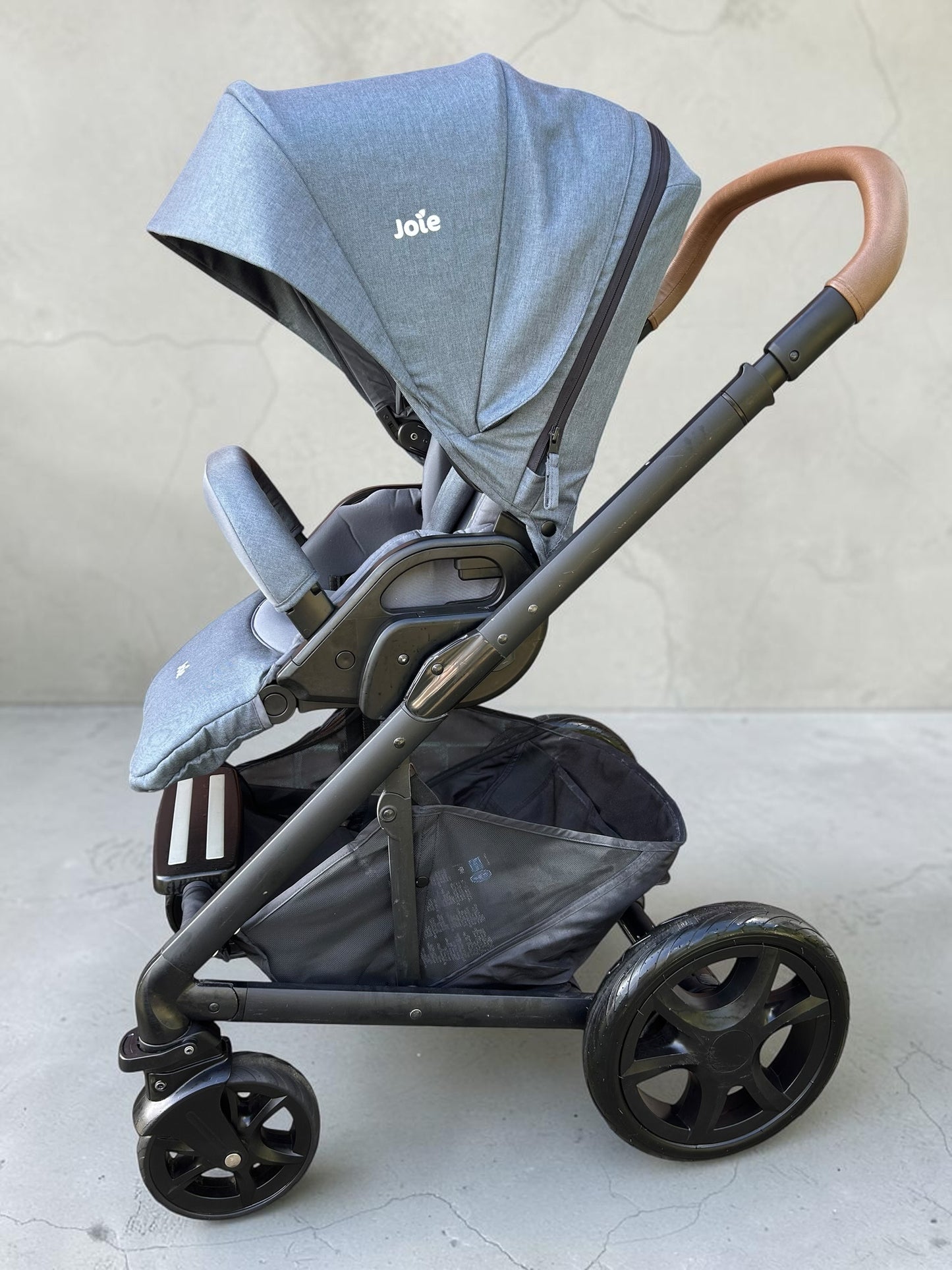Joie Chrome DLX Trio 3-in-1 Travel System