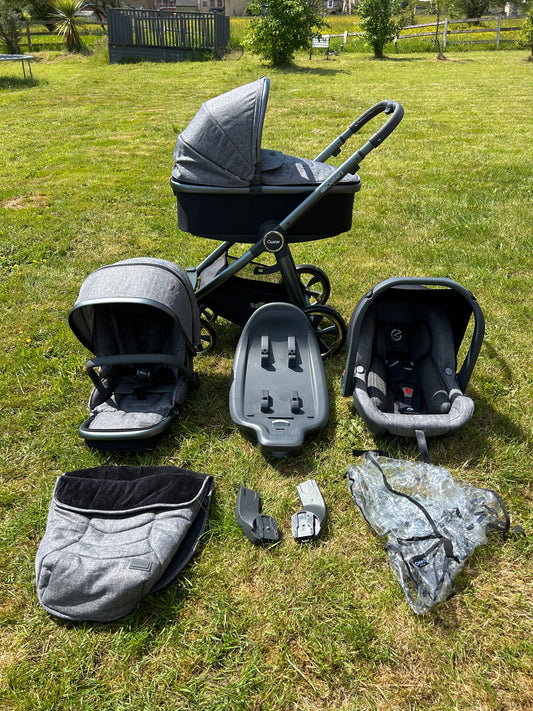 Babystyle Oyster 3 in City Grey Finish Luxury Edition in Mercury