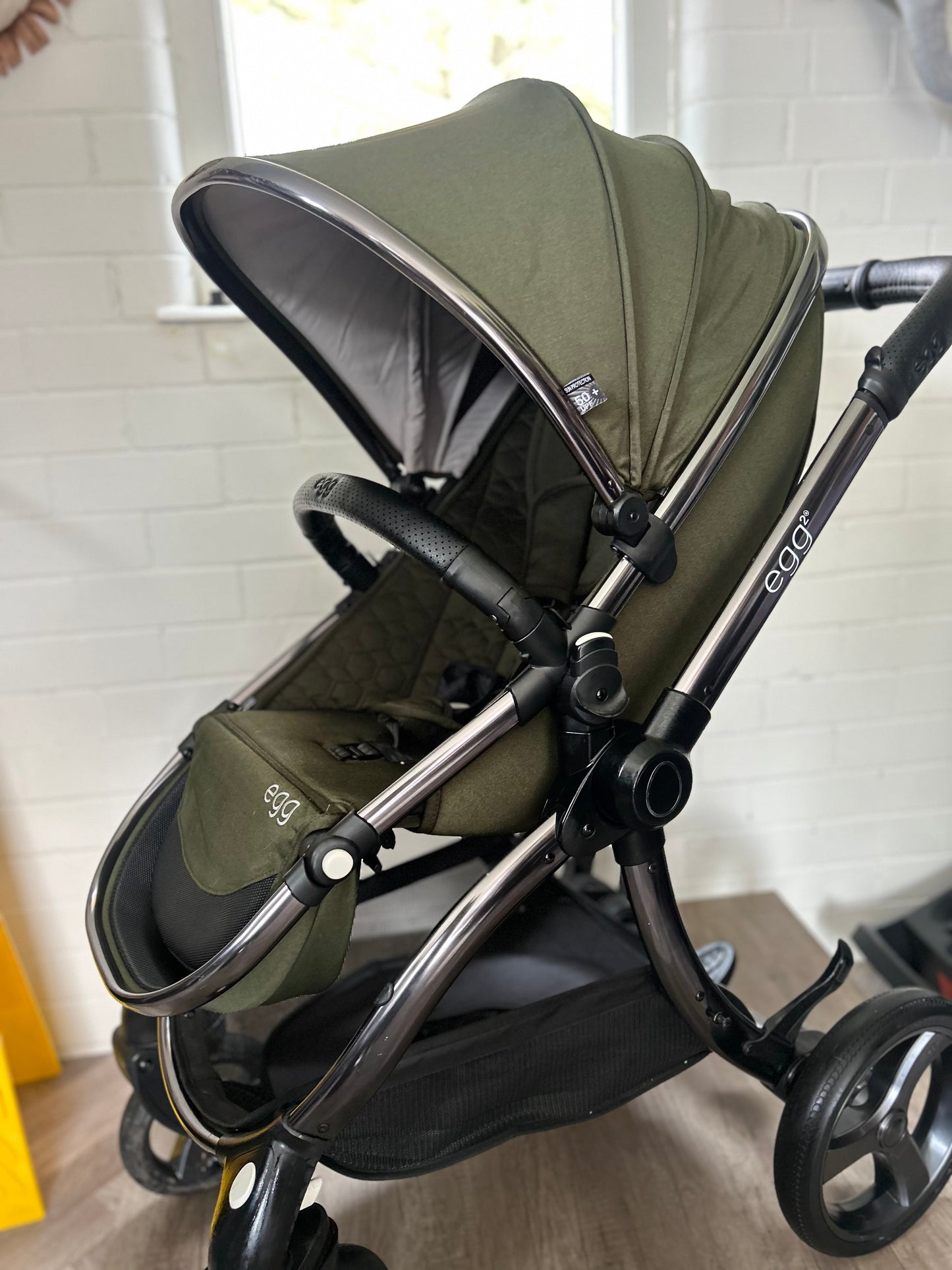 egg2 Travel System - Olive