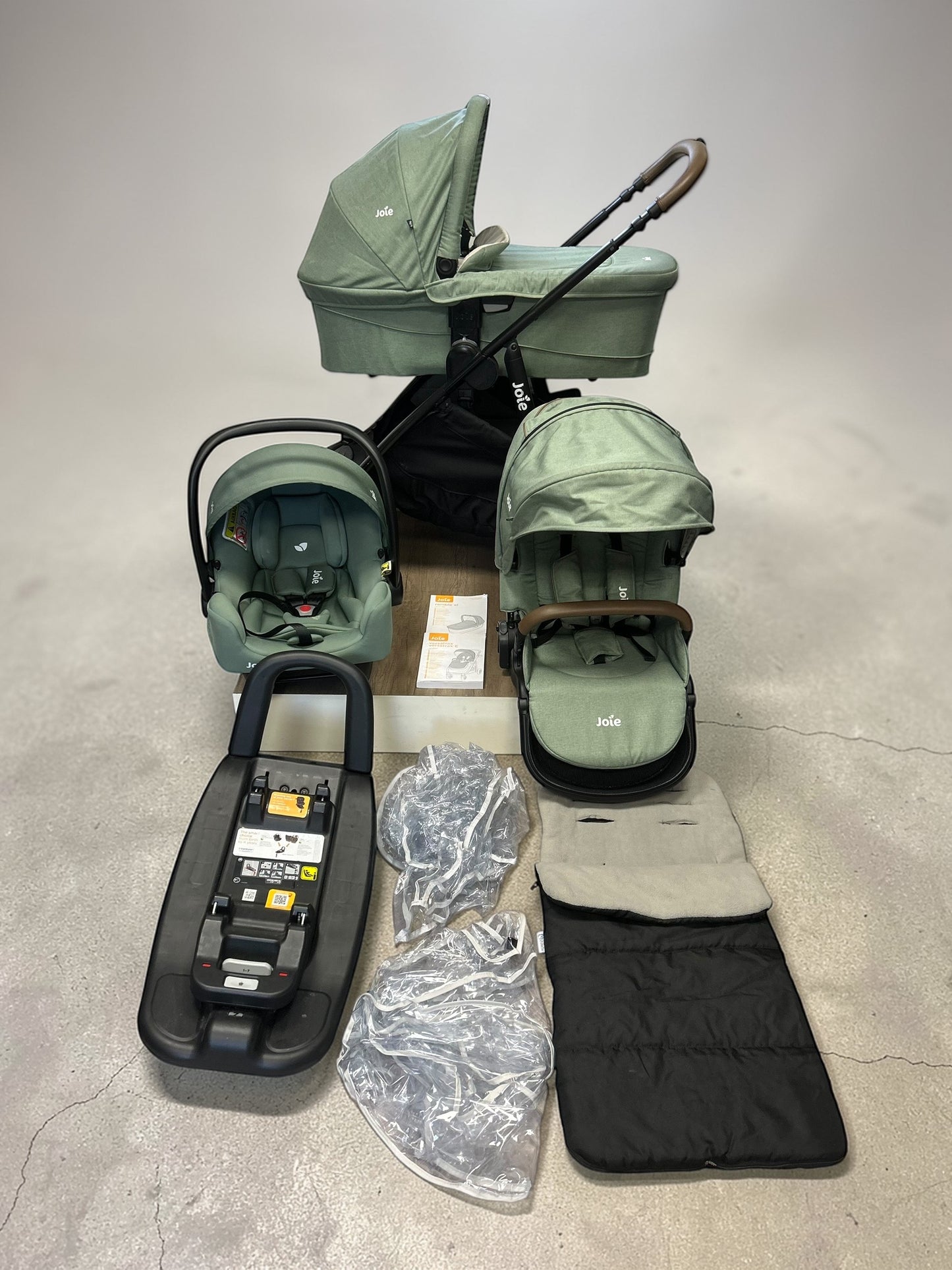 Joie Versatrax E Trio Travel System - Laurel