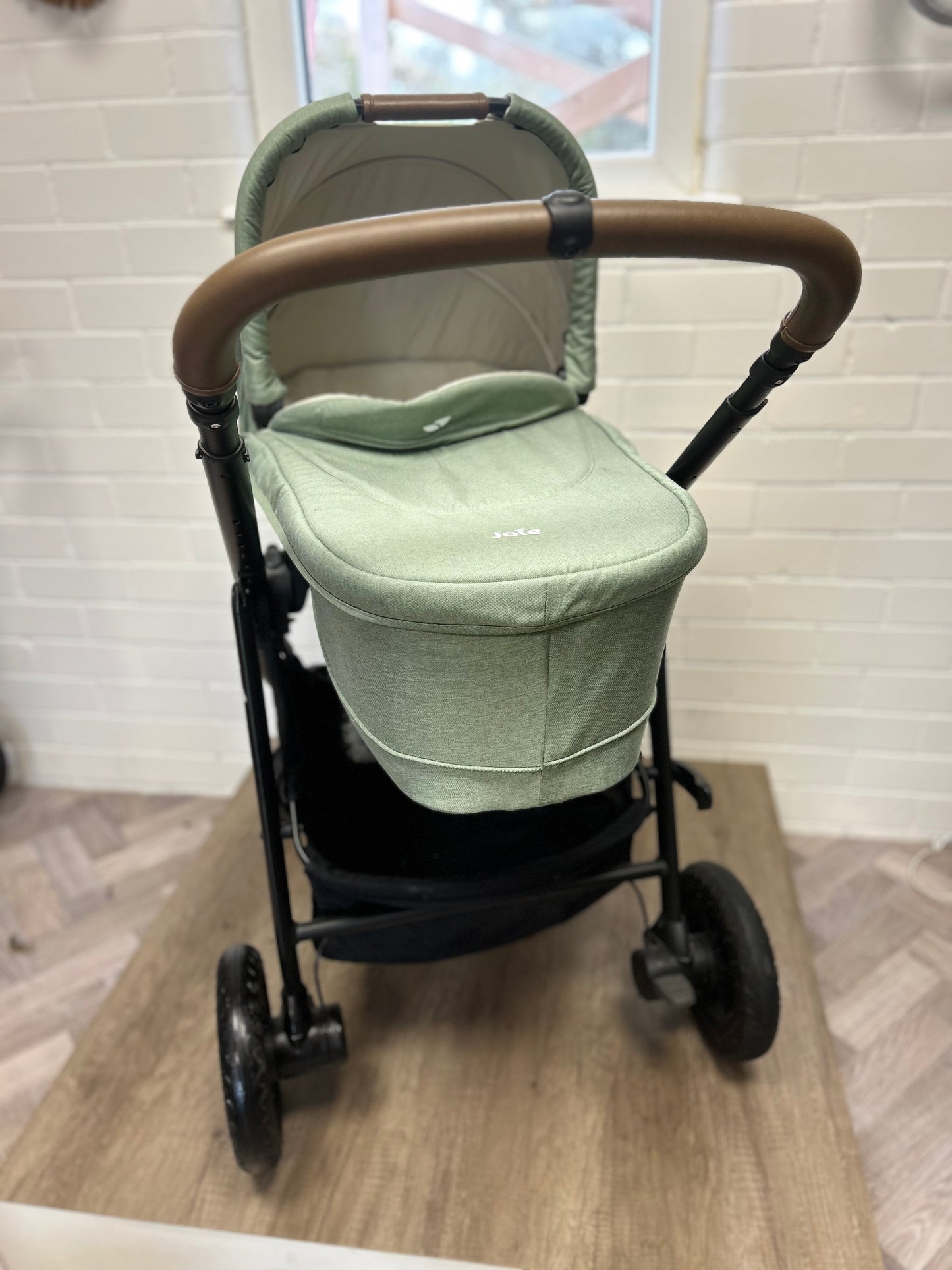 Joie Versatrax E Trio Travel System - Laurel