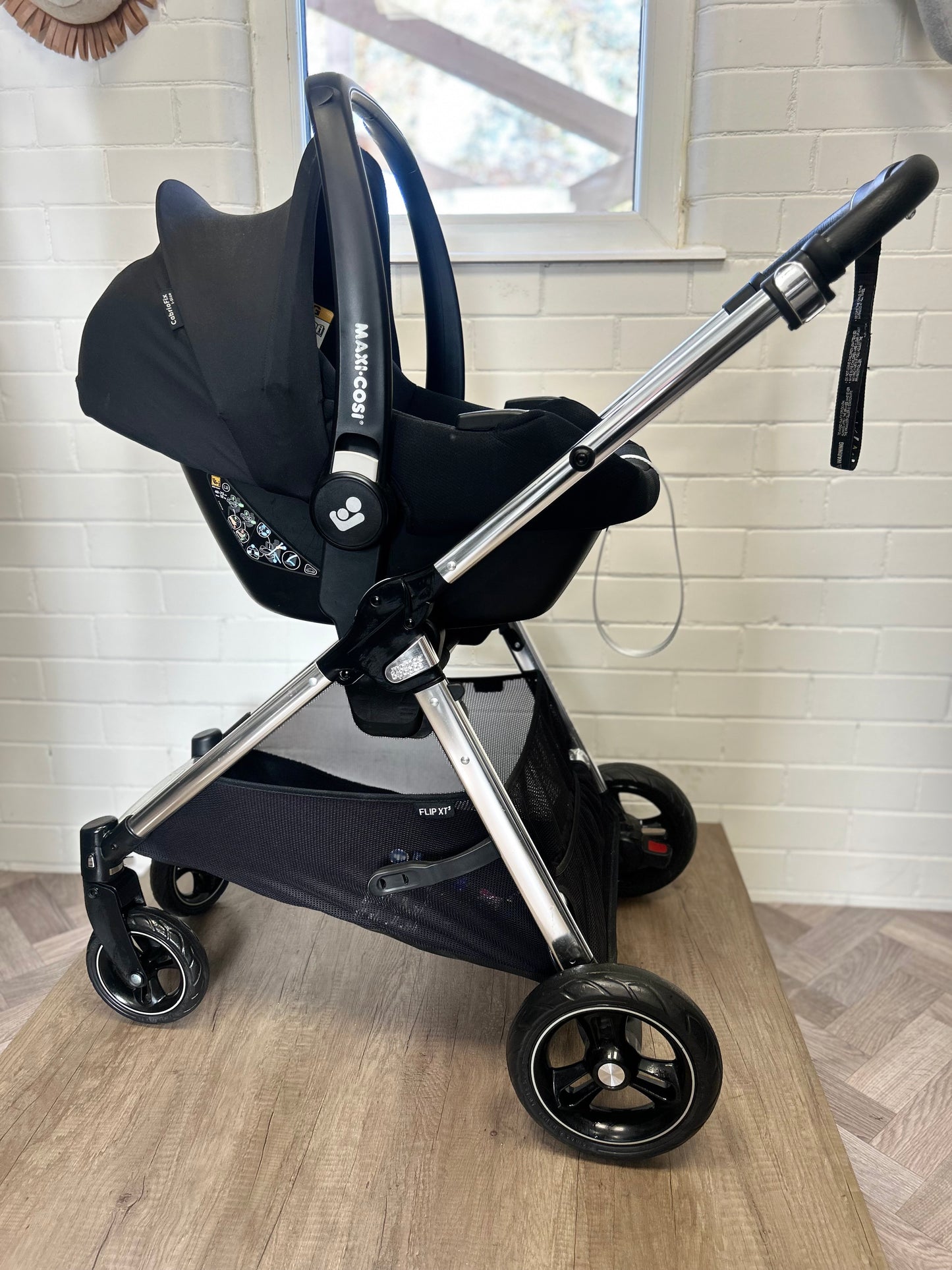 Mamas & Papas Flip XT³ 3 in 1 Travel System - Harbour Grey