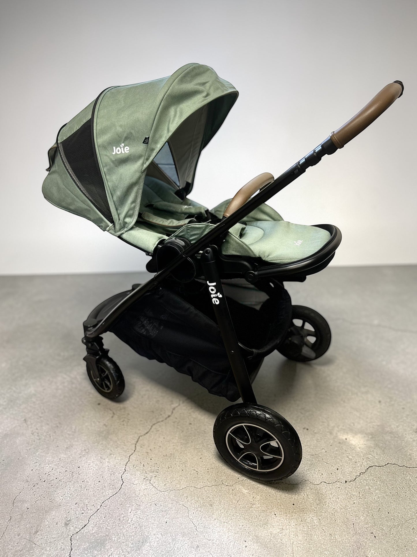 Joie Versatrax E Trio Travel System - Laurel