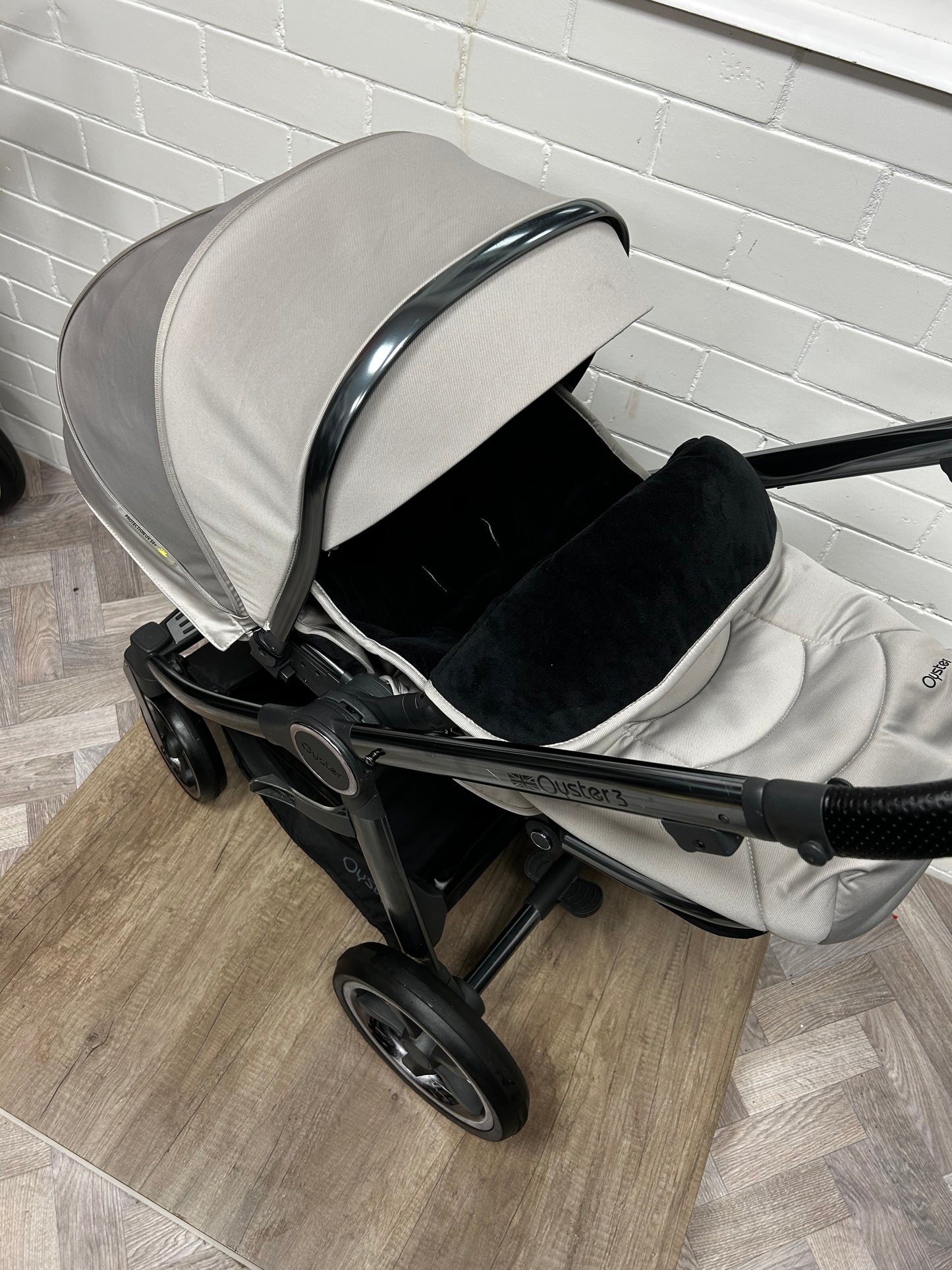 BabyStyle Oyster 3 - Stone - 3 in 1 Travel System