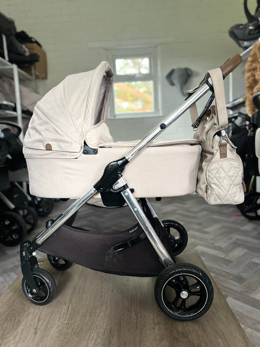 Mamas & Papas Flip XT3 Travel System - Biscuit