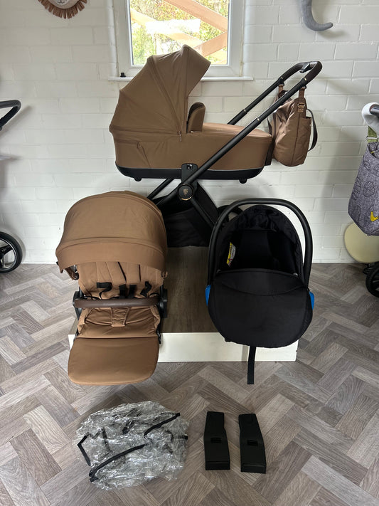 Venicci Claro 3 in 1 Travel System – Caramel