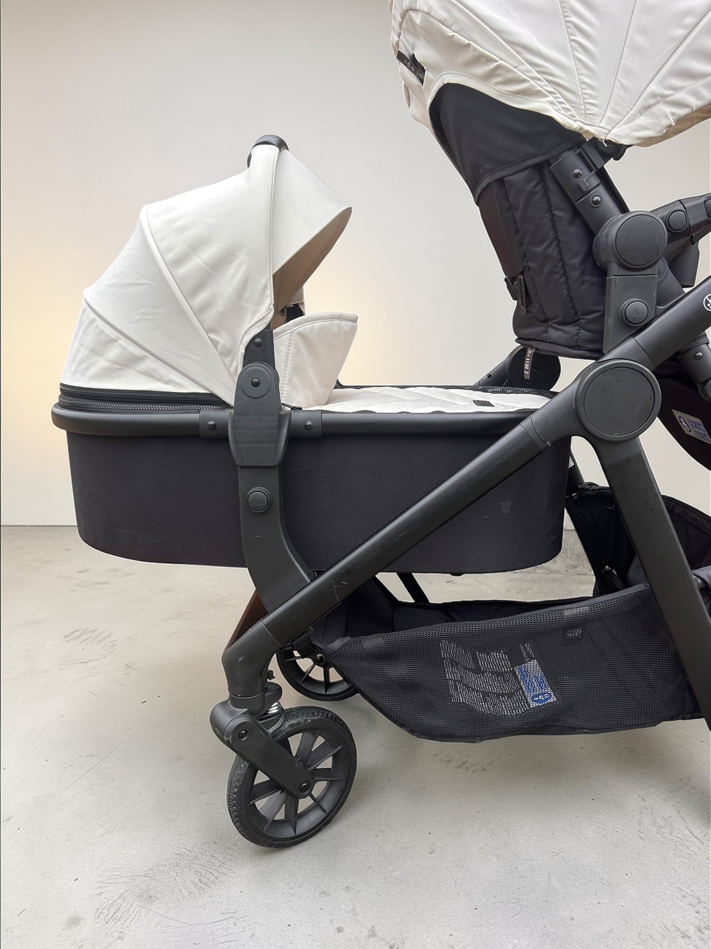 Ickle Bubba Virgo Double Travel System - Black/Stone