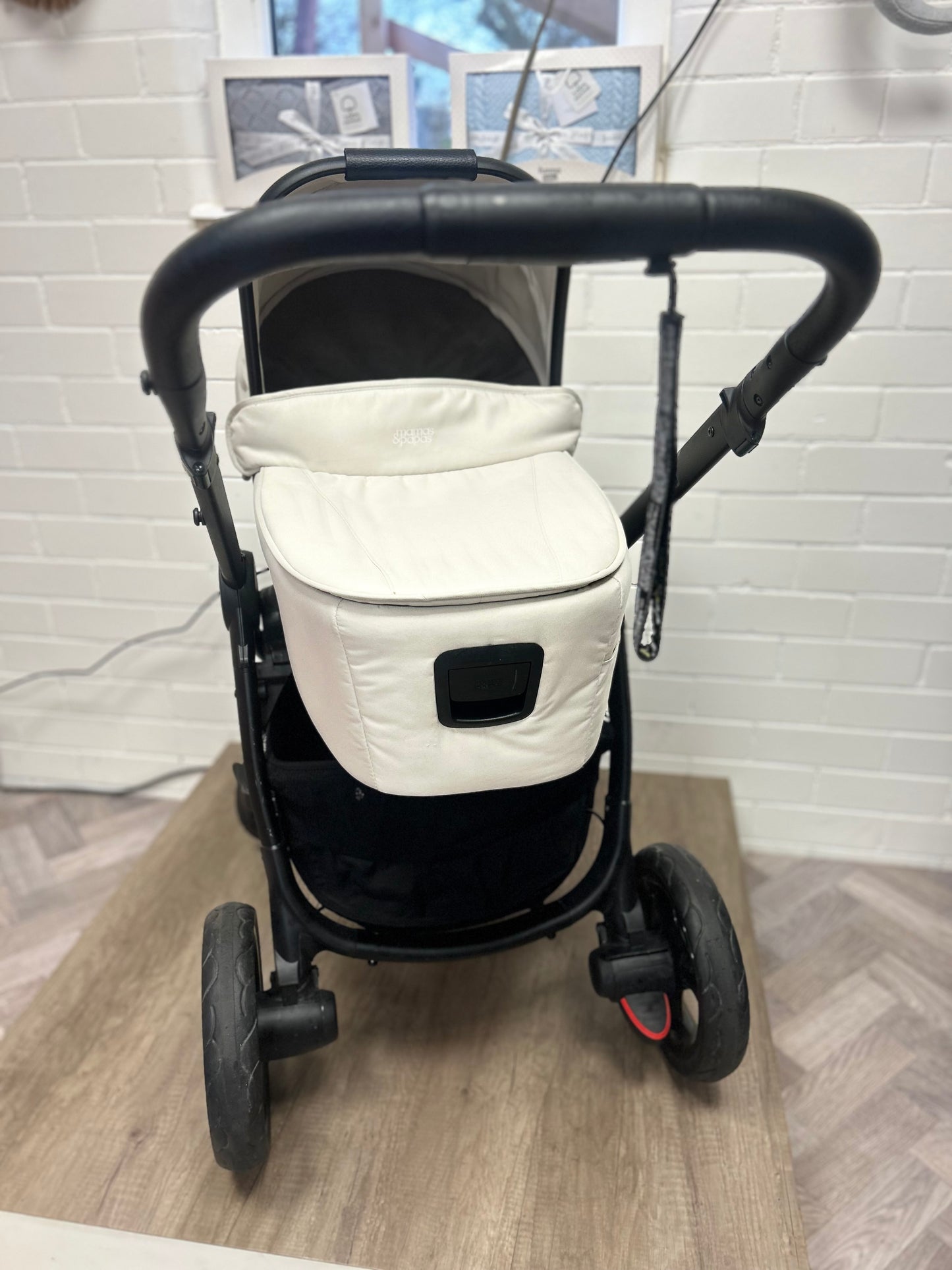 Mamas & Papas Ocarro - 2 in 1 Travel System - Sandstone