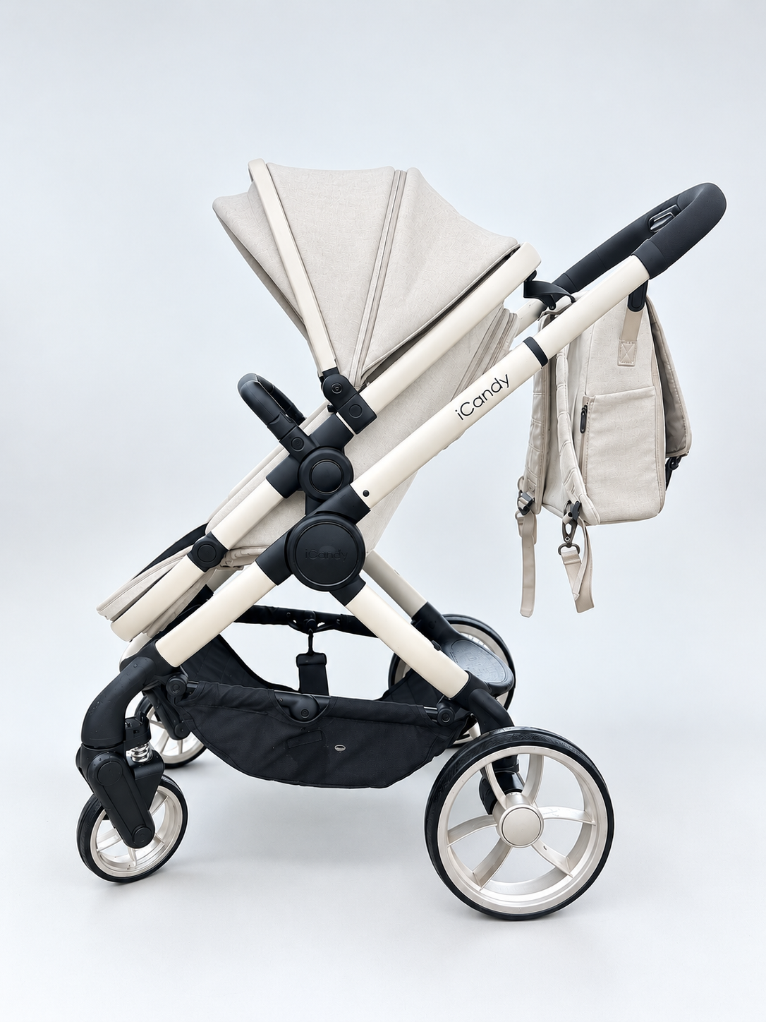 iCandy Peach 7 – Biscotti 2-in-1 Travel System Bundle