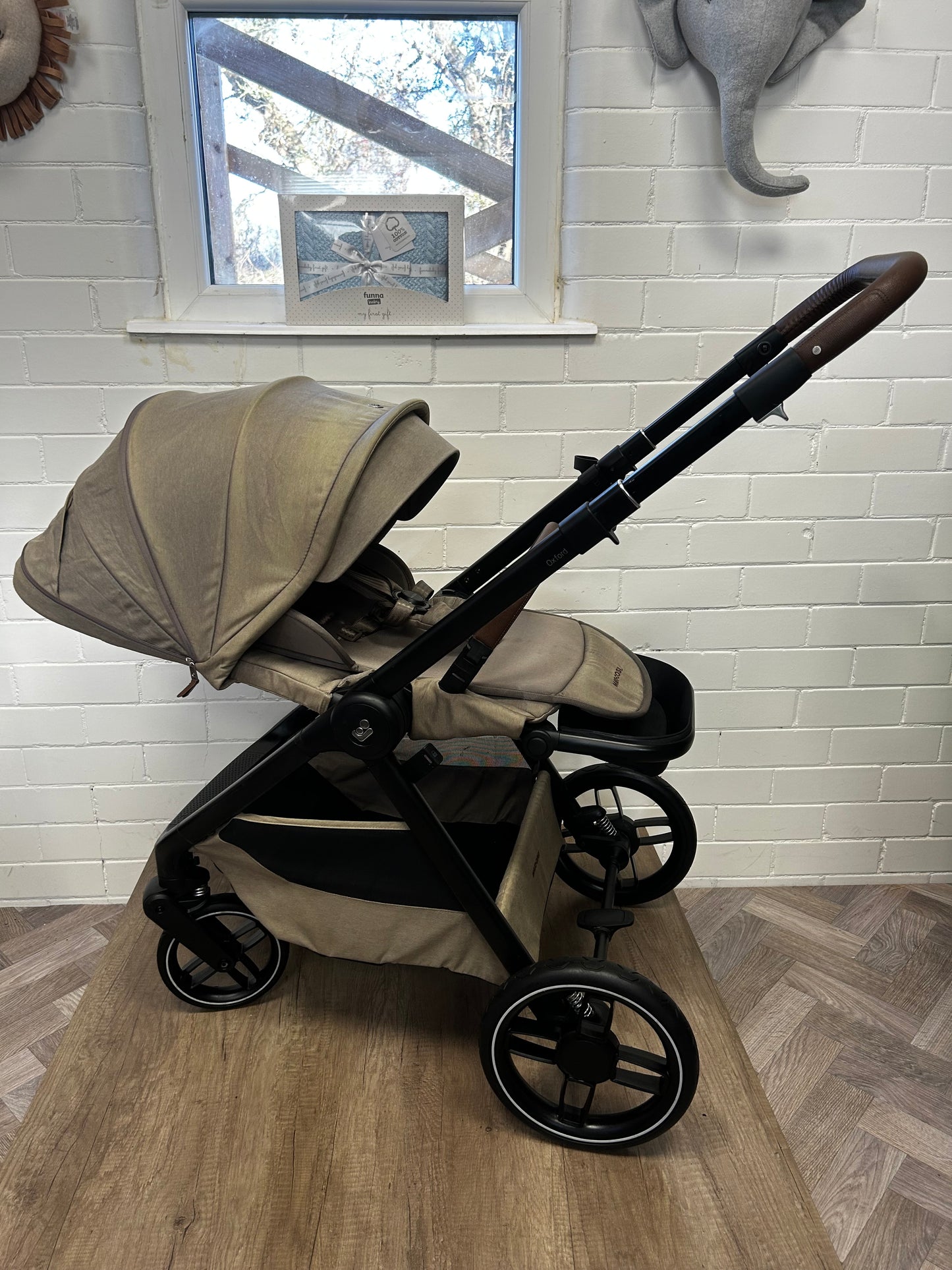 Maxi-Cosi Oxford+ - Twillic Truffle - 3in1 Travel System