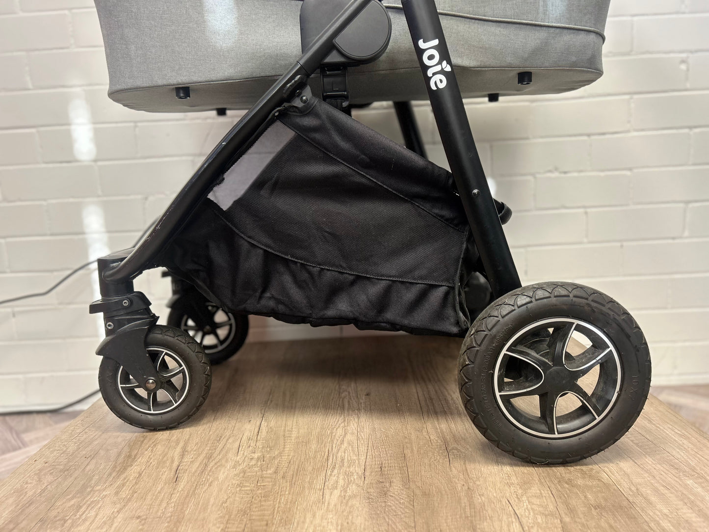 Joie Versatrax 3in1 Travel System Bundle - Pebble