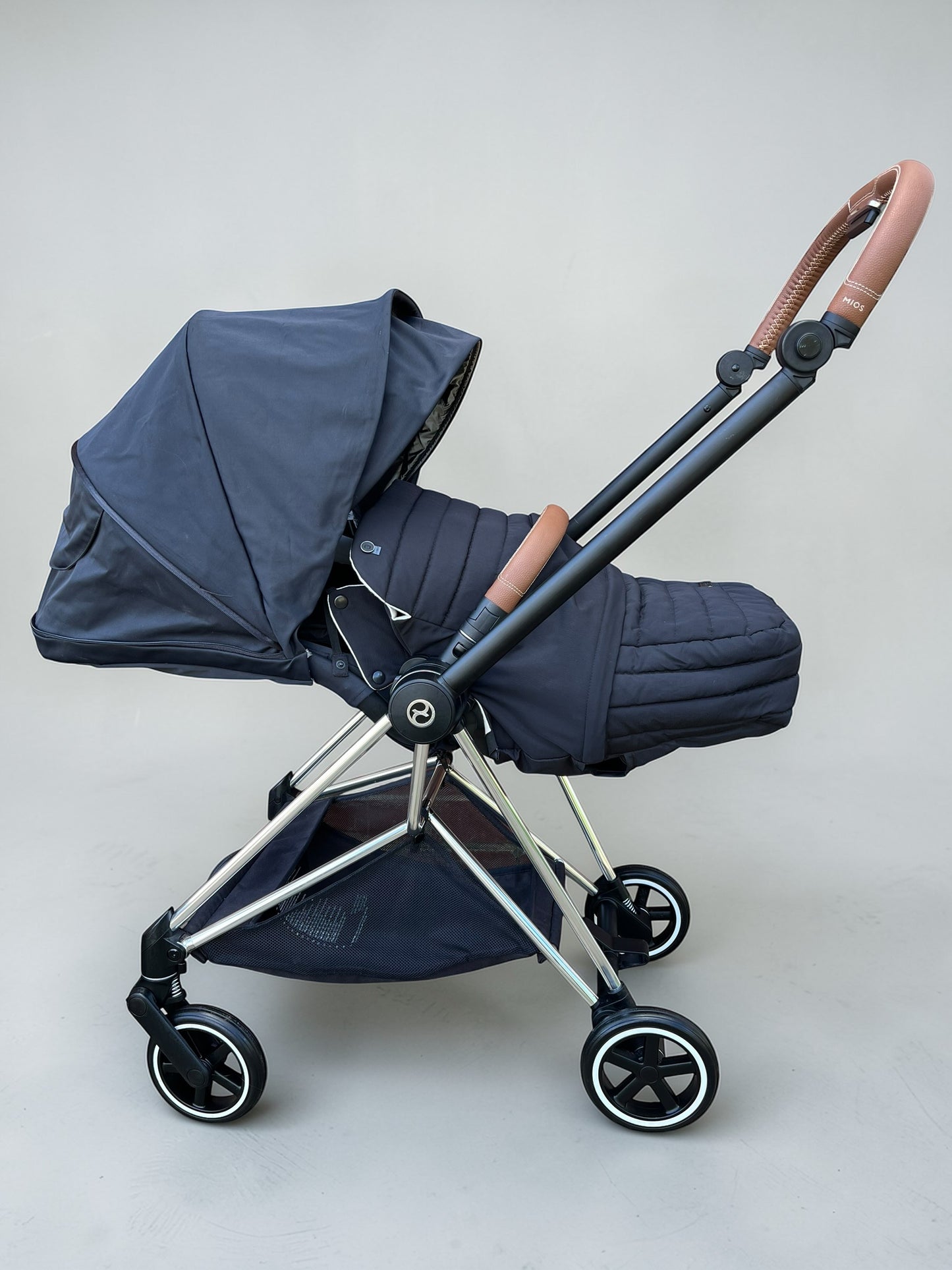 Cybex Mios 2in1 Travel System - Premium Black