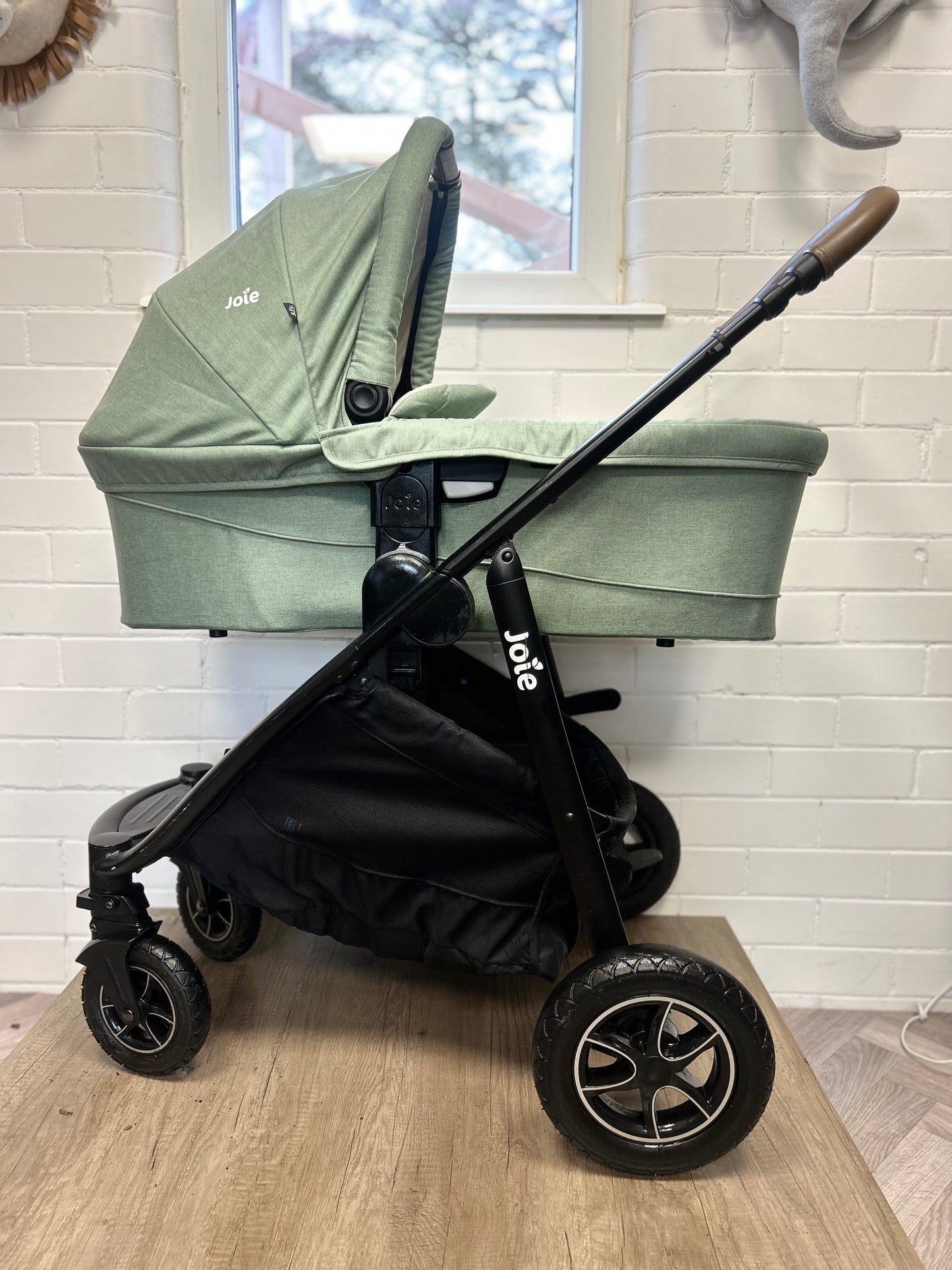 Joie Versatrax E Trio Travel System - Laurel