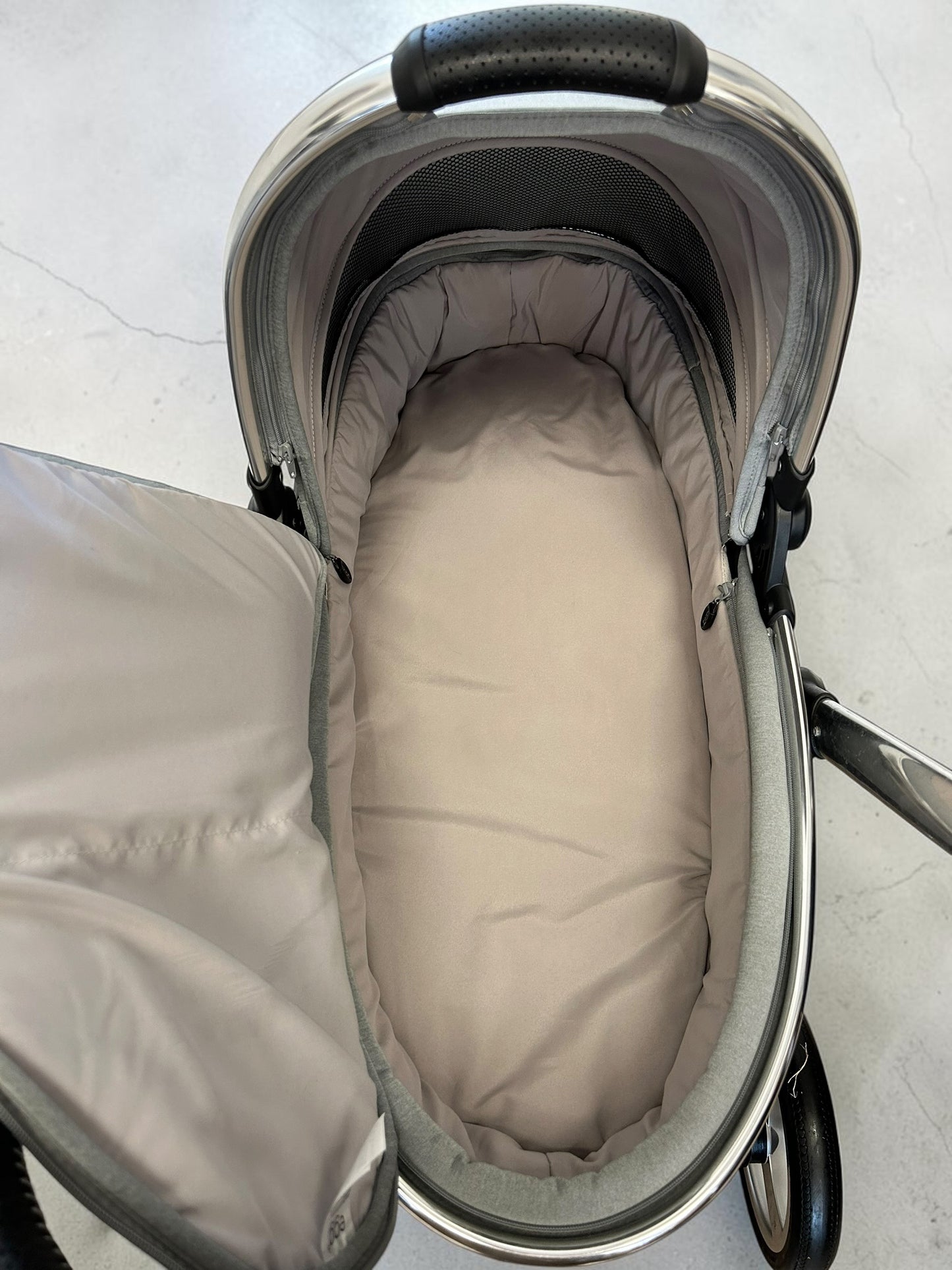 Egg2 Travel System - Monument Grey