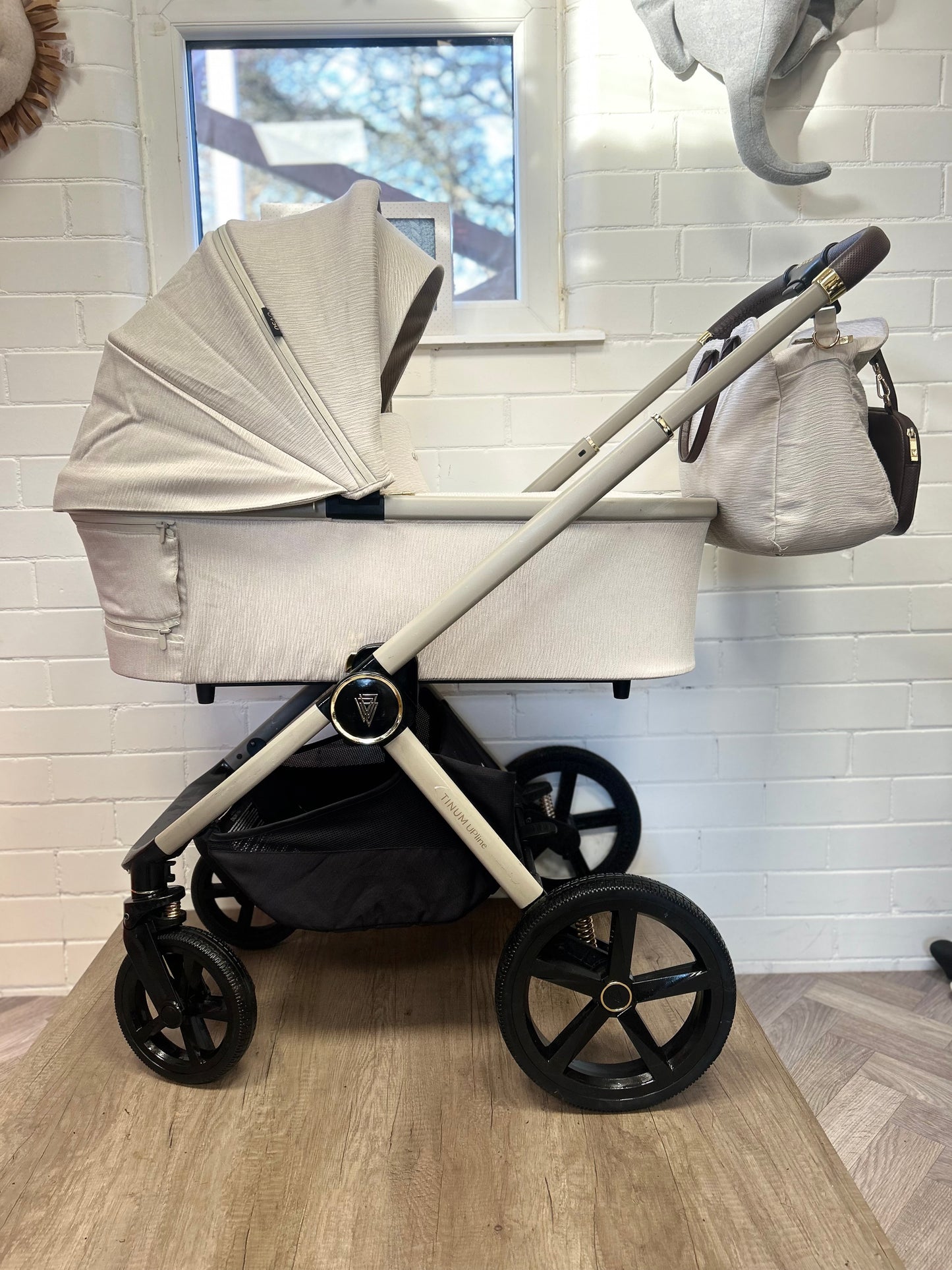 Venicci Tinum Upline - Stone Beige - 2 in 1 Travel System