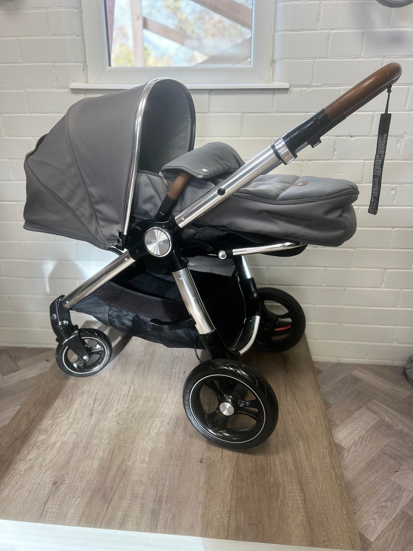 Mamas & Papas Ocarro 3 in 1 Travel System - Fossil Grey