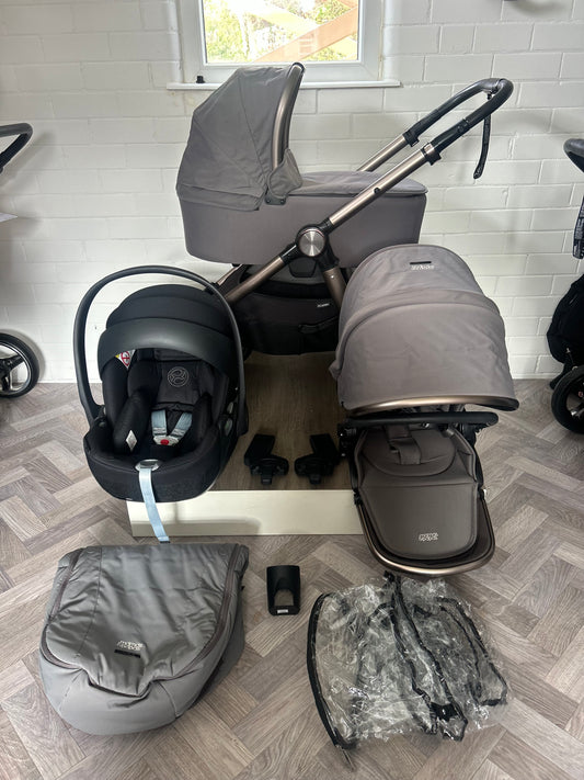 Mamas & Papas Ocarro 3 in 1 Travel System - Phantom