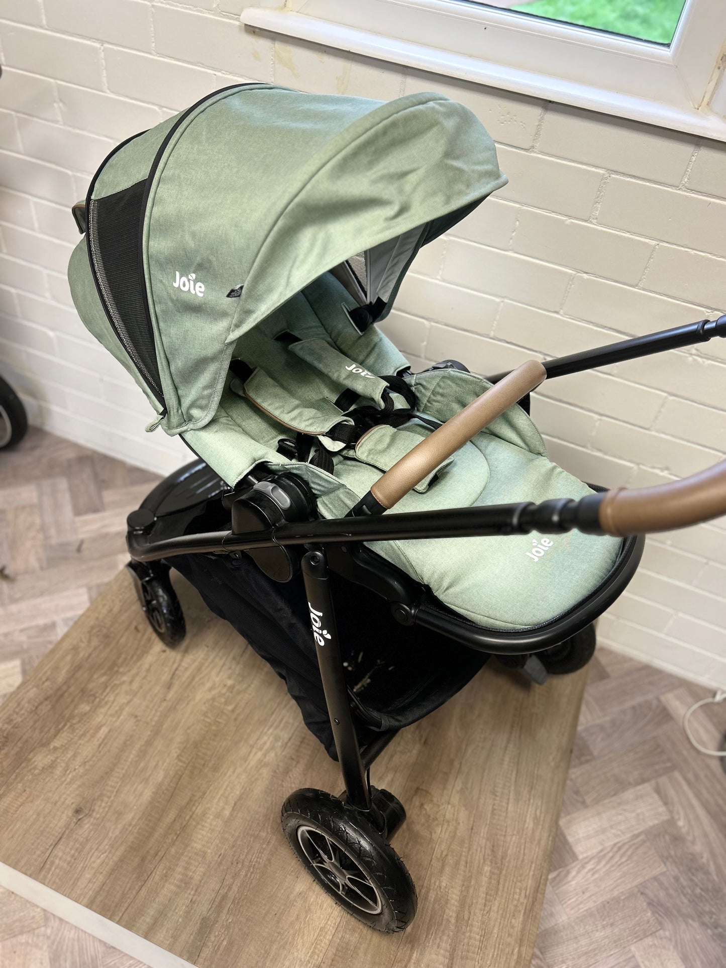 Joie Versatrax E Trio Travel System - Laurel