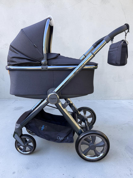BabyStyle Oyster 4 Luxury Bundle in Carbonite