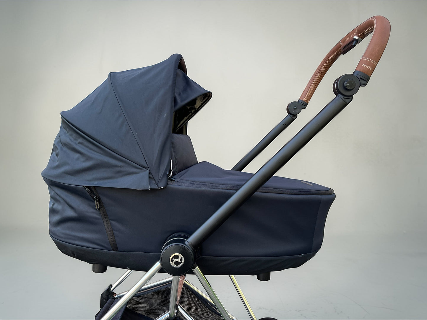 Cybex Mios 2in1 Travel System - Premium Black