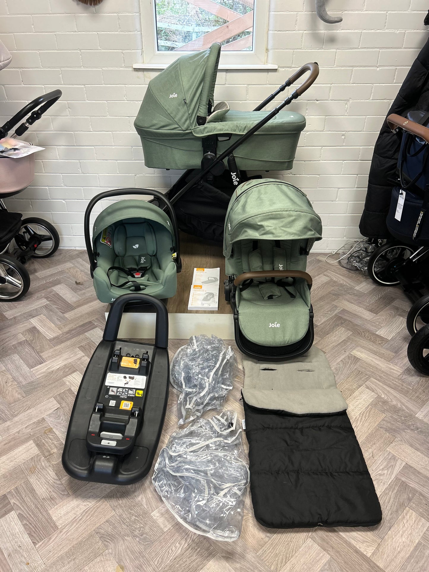 Joie Versatrax E Trio Travel System - Laurel