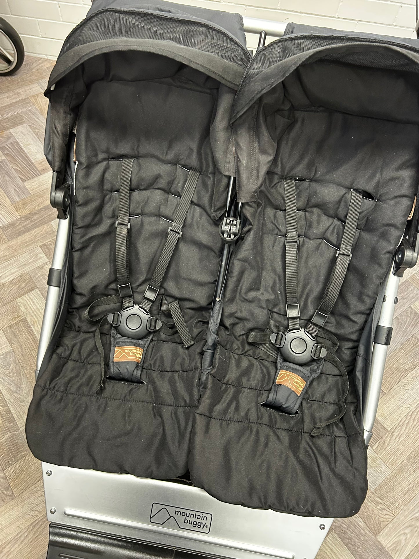 Mountain Buggy Duet V3.2 - Black