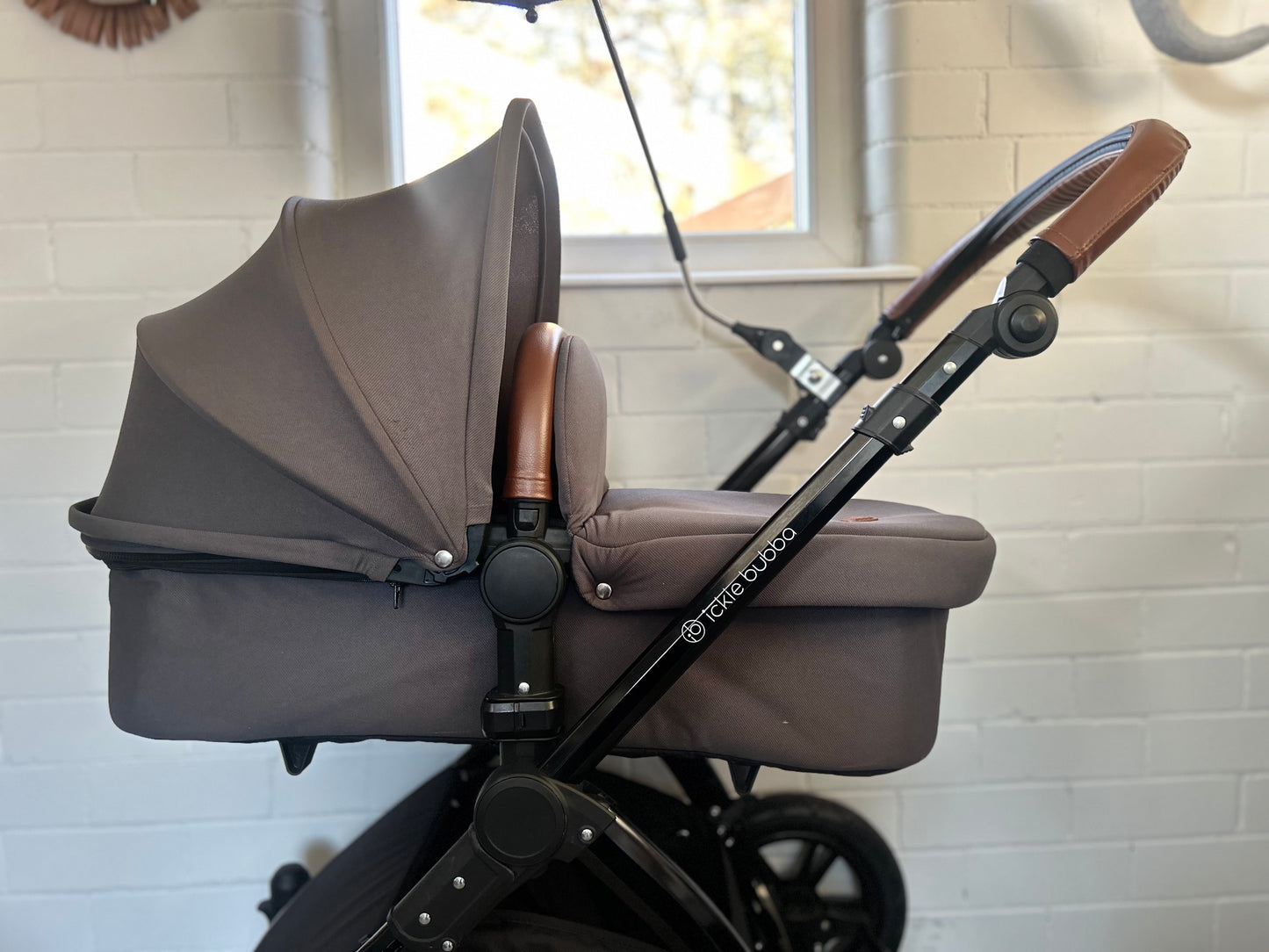 Ickle Bubba Stomp Luxe 3in1 Travel System- Charcoal Grey