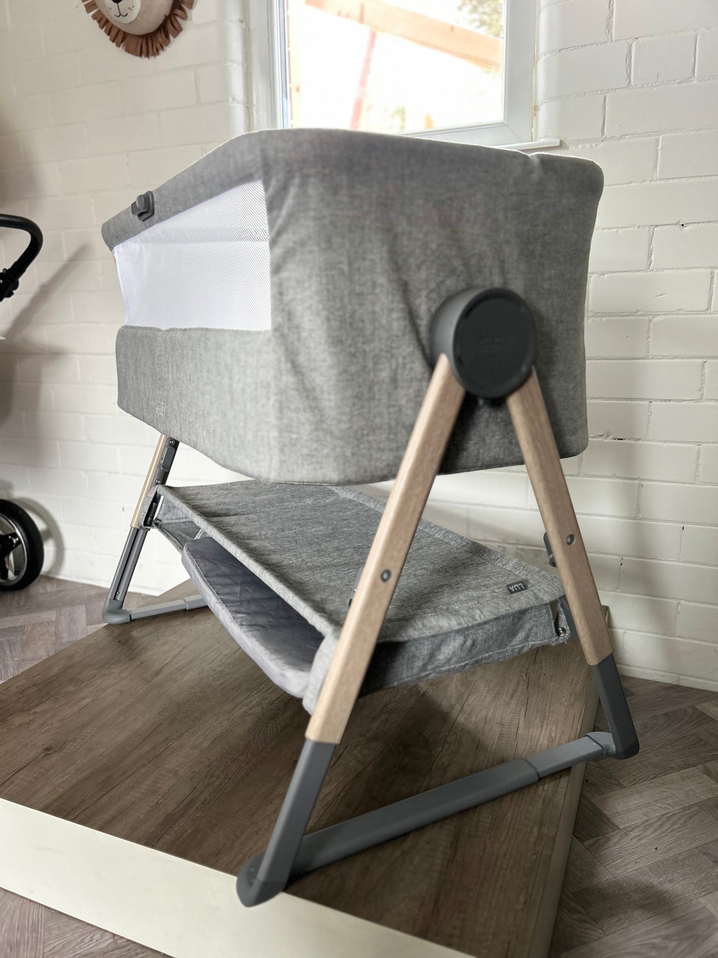 Mamas & Papas Lua Bedside Crib - Grey