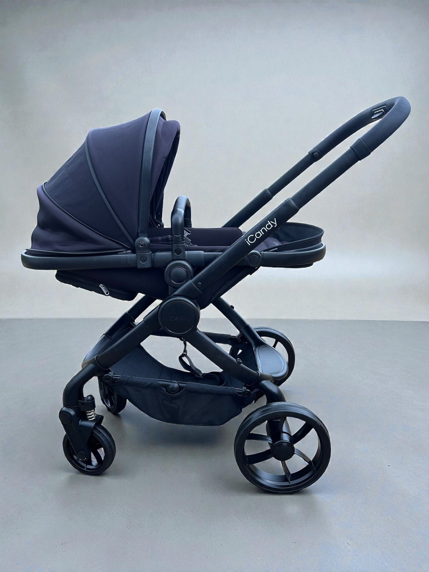 iCandy Peach 7 Travel System Bundle – Black Edition
