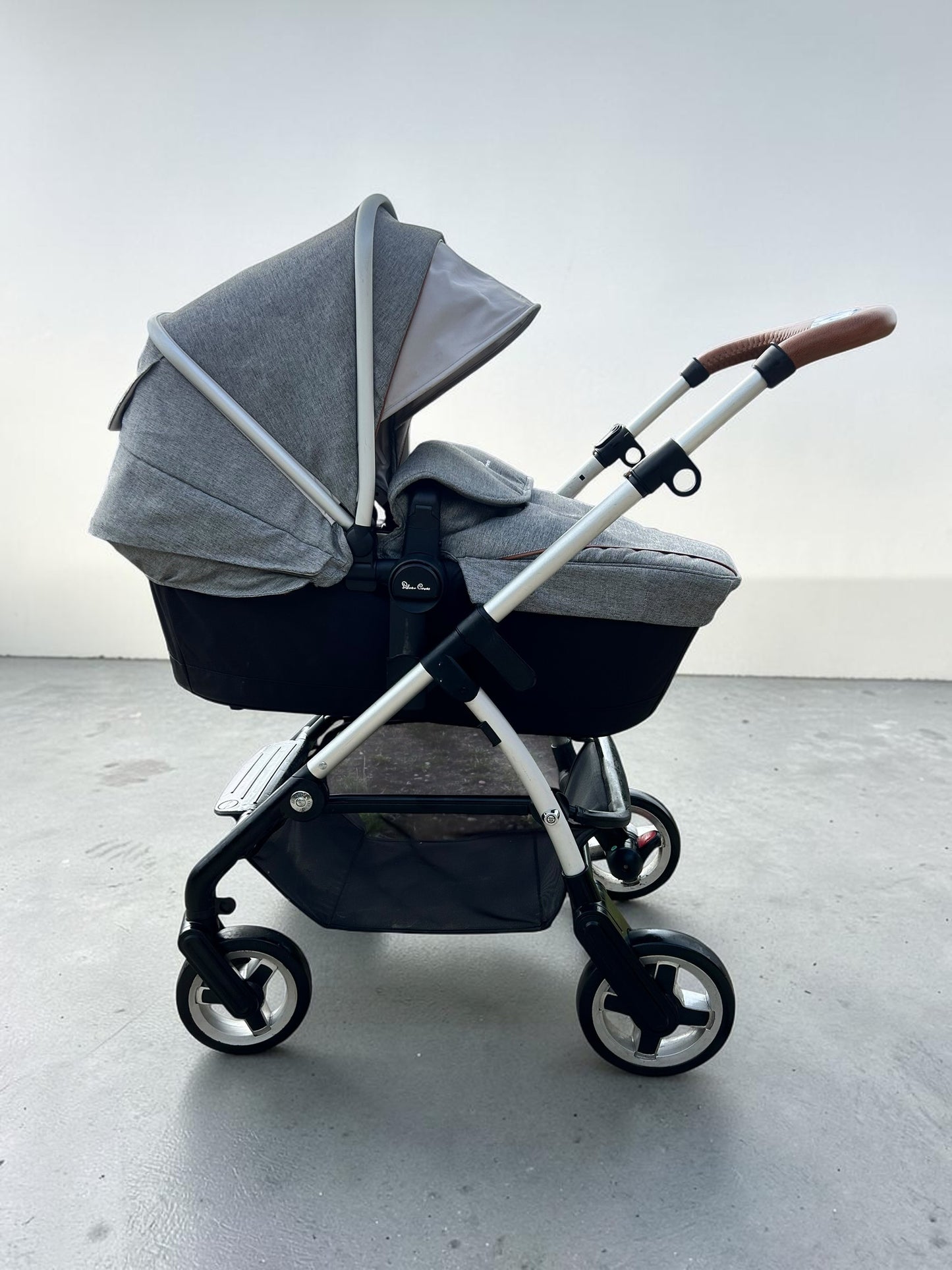 Silver Cross Wayfarer - 3 in 1 Travel System - Stone Grey