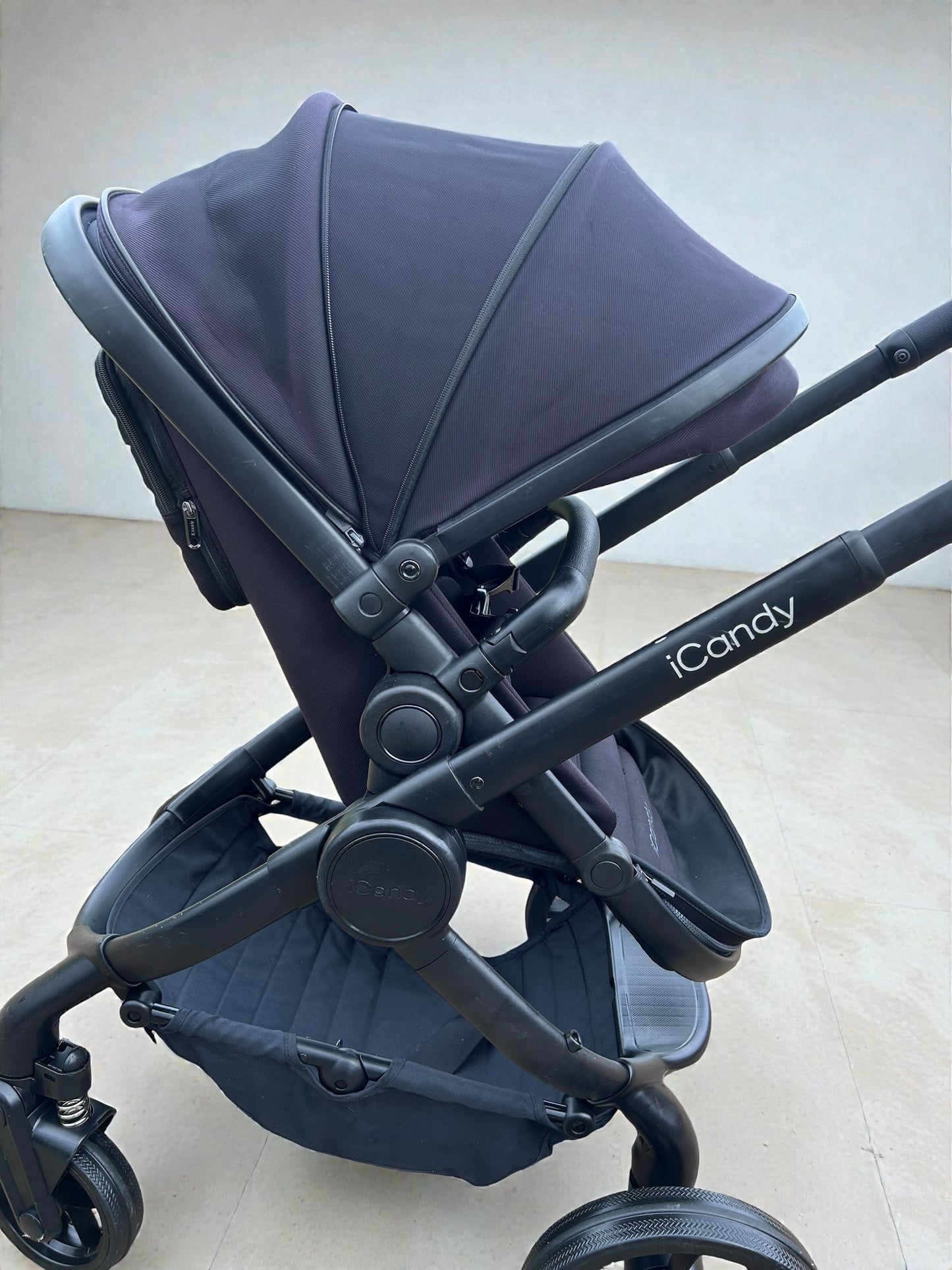 iCandy Peach 7 Travel System Bundle – Black Edition