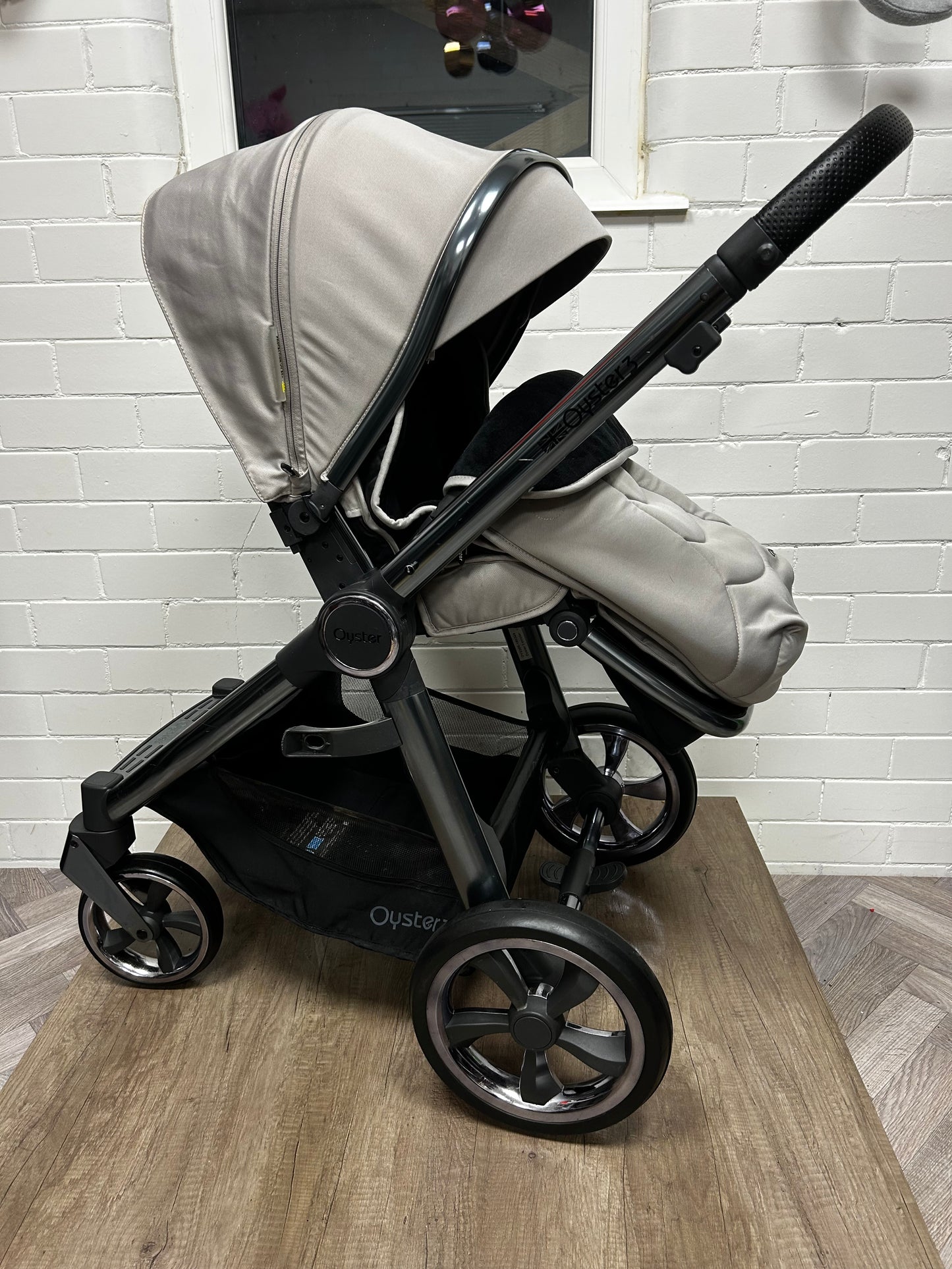 BabyStyle Oyster 3 - Stone - 3 in 1 Travel System