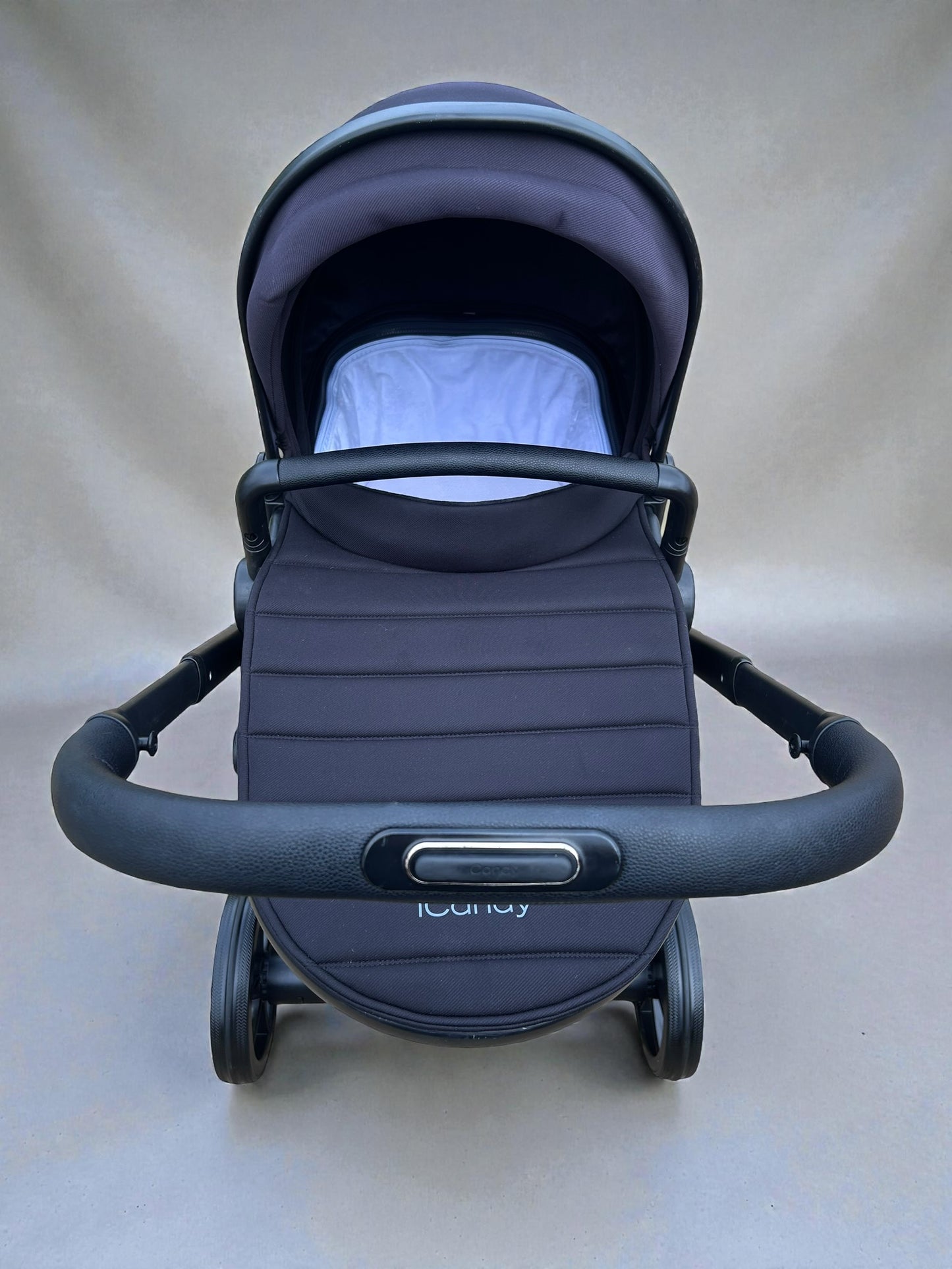 iCandy Peach 7 Travel System Bundle – Black Edition
