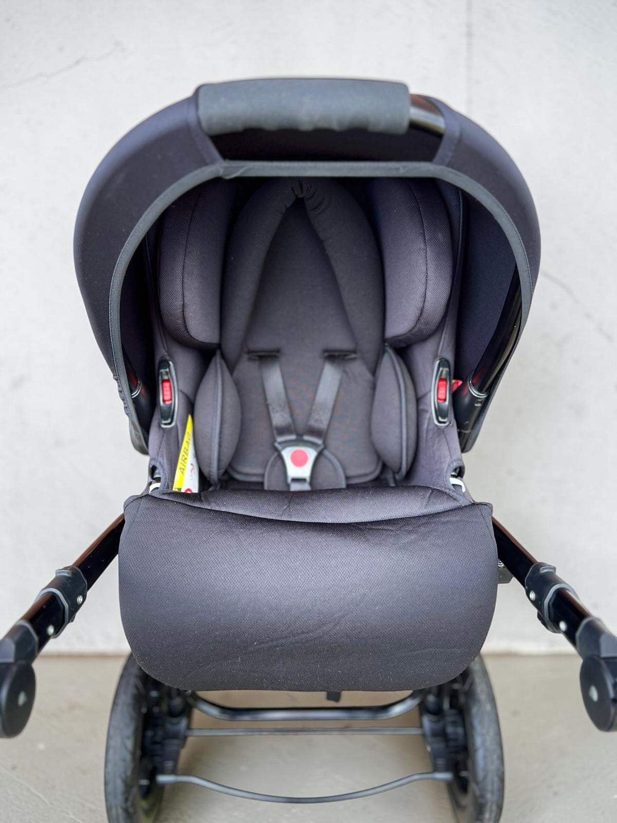 Ickle Bubba Stomp Luxe Travel System + Isofix Base - Desert / Black