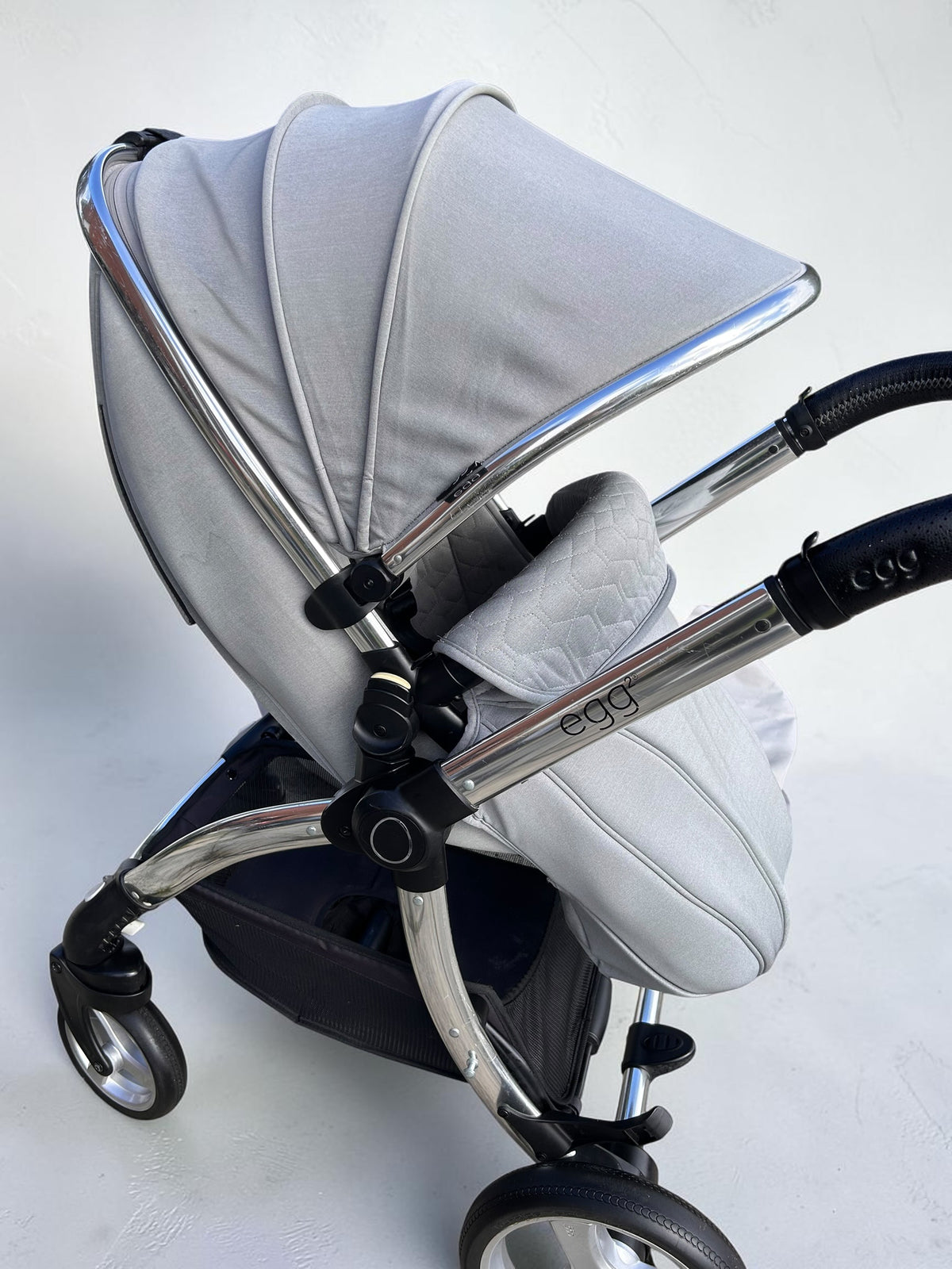Egg2 2-in-1 Travel System – Monument Grey
