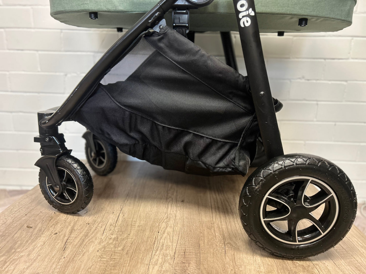 Joie Versatrax E Trio Travel System - Laurel